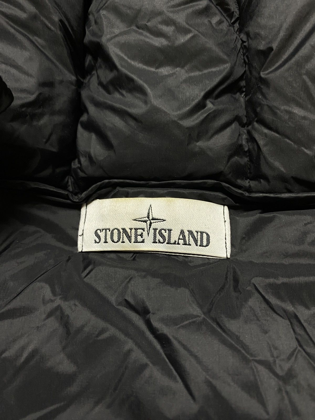 Stone island black down puffer glossy jacket perfect quantum