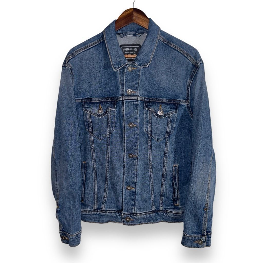 Levi's Levi’s Gold Mid Wash Denim Jean Jacket Size M Size US M / EU 48-50 / 2 - 1 Thumbnail