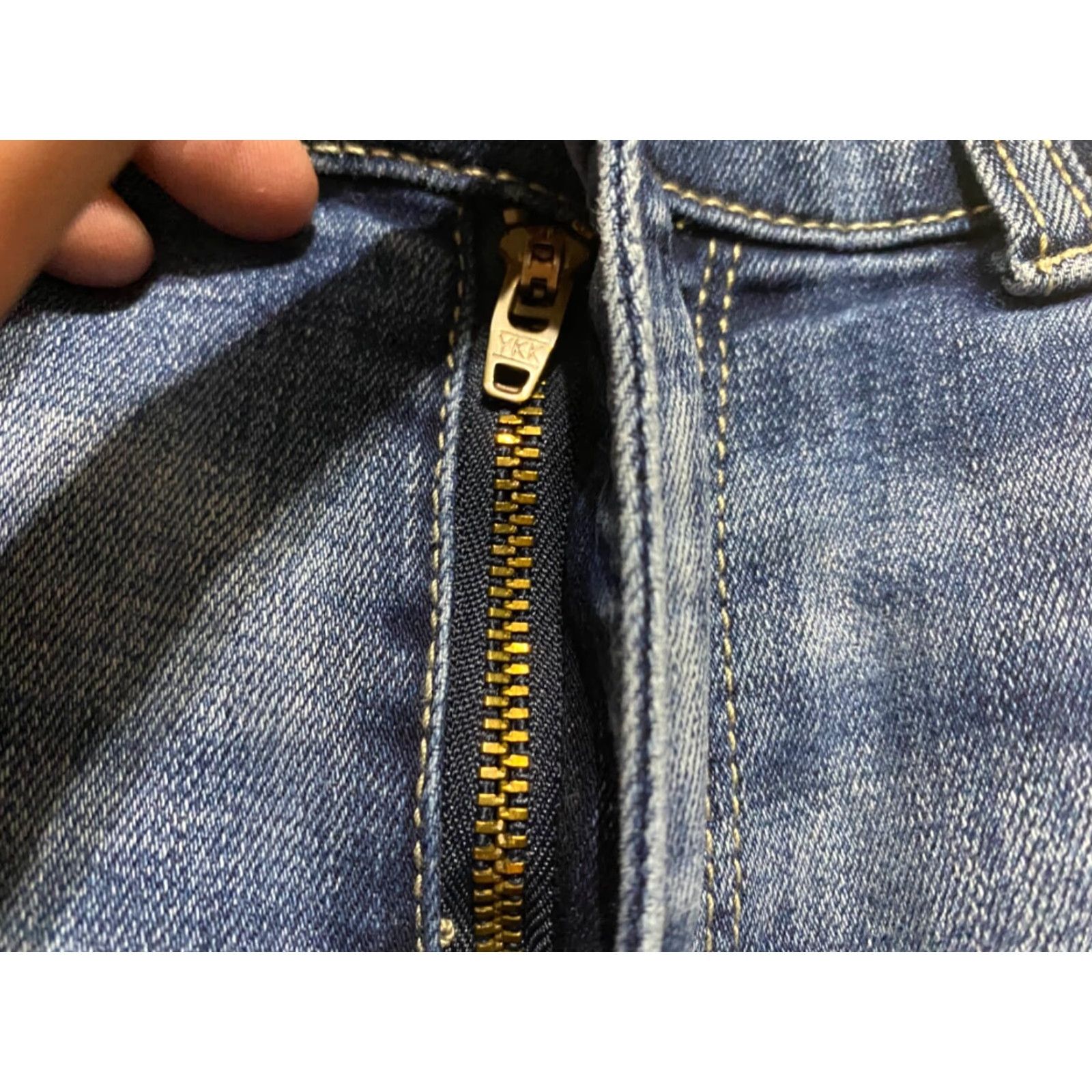 Vintage Buckle Buckle Womens 28 Denim Mid Rise Cut-Off Shorts Blue 5-Pocket Stretch - Medium Wash - Casual Womens Shorts Size 28" / US 6 / IT 42 - 7 Thumbnail