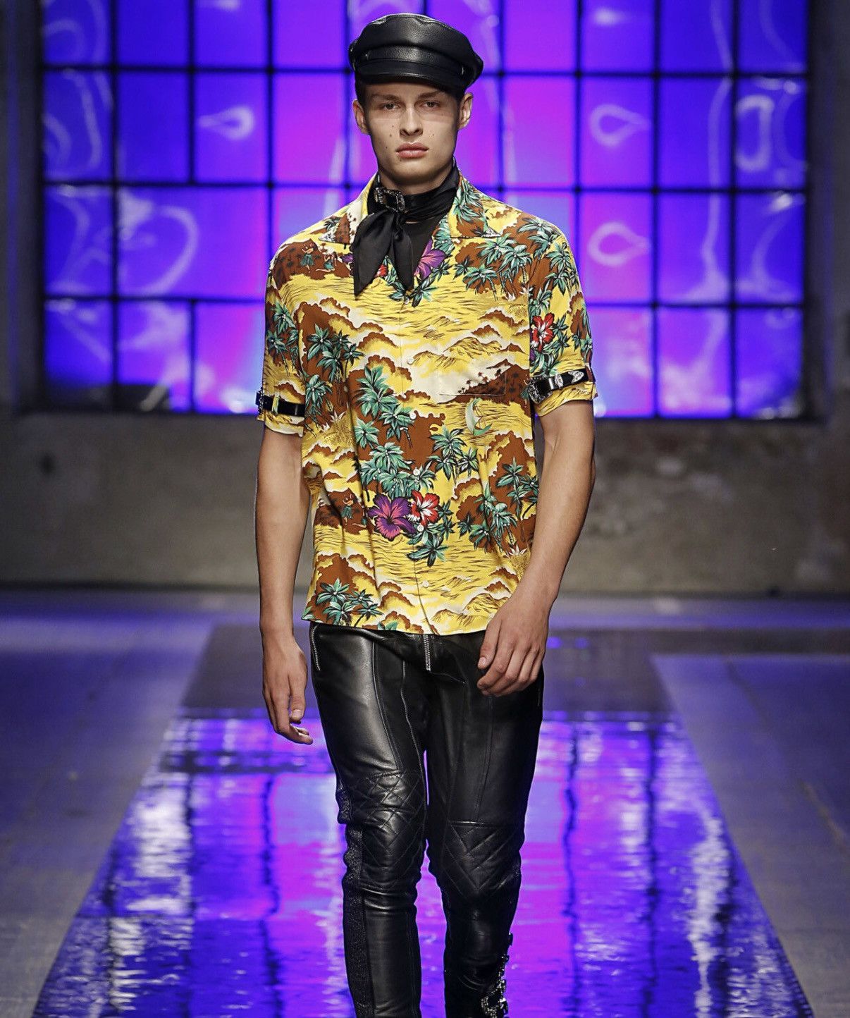 Dsquared2 SS18 Dsquared2 leather strap buckle Hawaiian floral shirt Size US M / EU 48-50 / 2 - 1 Thumbnail