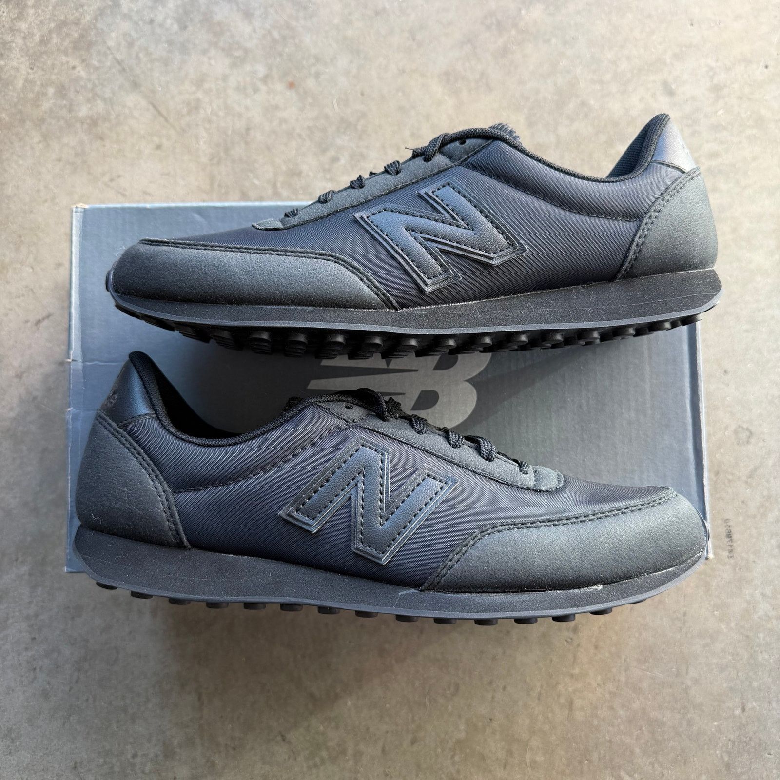 New Balance New Balance 410 Black Size US 7 / EU 40 - 2 Thumbnail