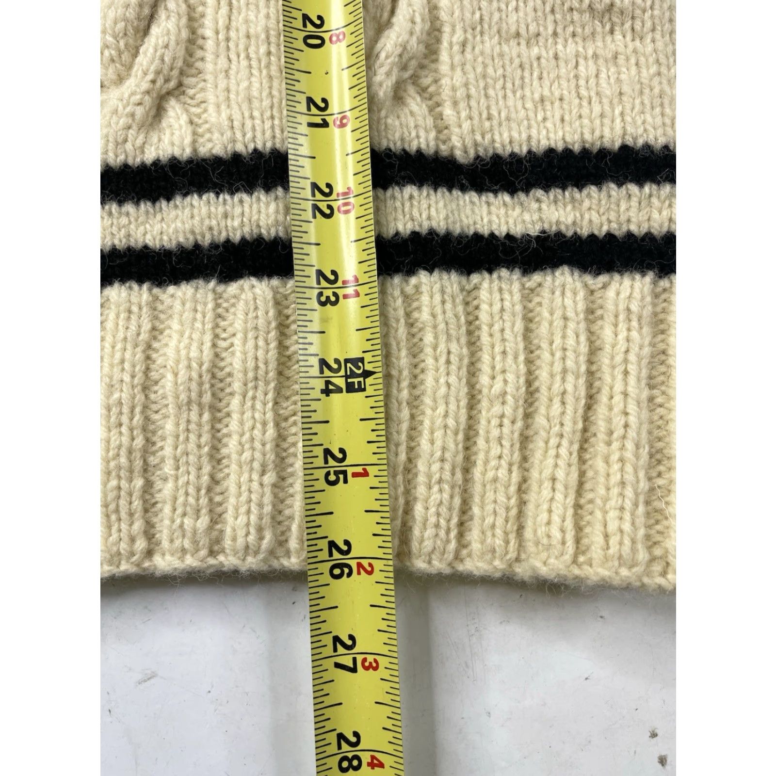 Polo Ralph Lauren VINTAGE Polo Ralph Lauren V-Neck Cable-Knit Sweater XL Men's Ivory Pullover Tennis Hand Knit Cable Knit Style Polo Ralph Lauren Shirt? Size US XL / EU 56 / 4 - 5 Thumbnail