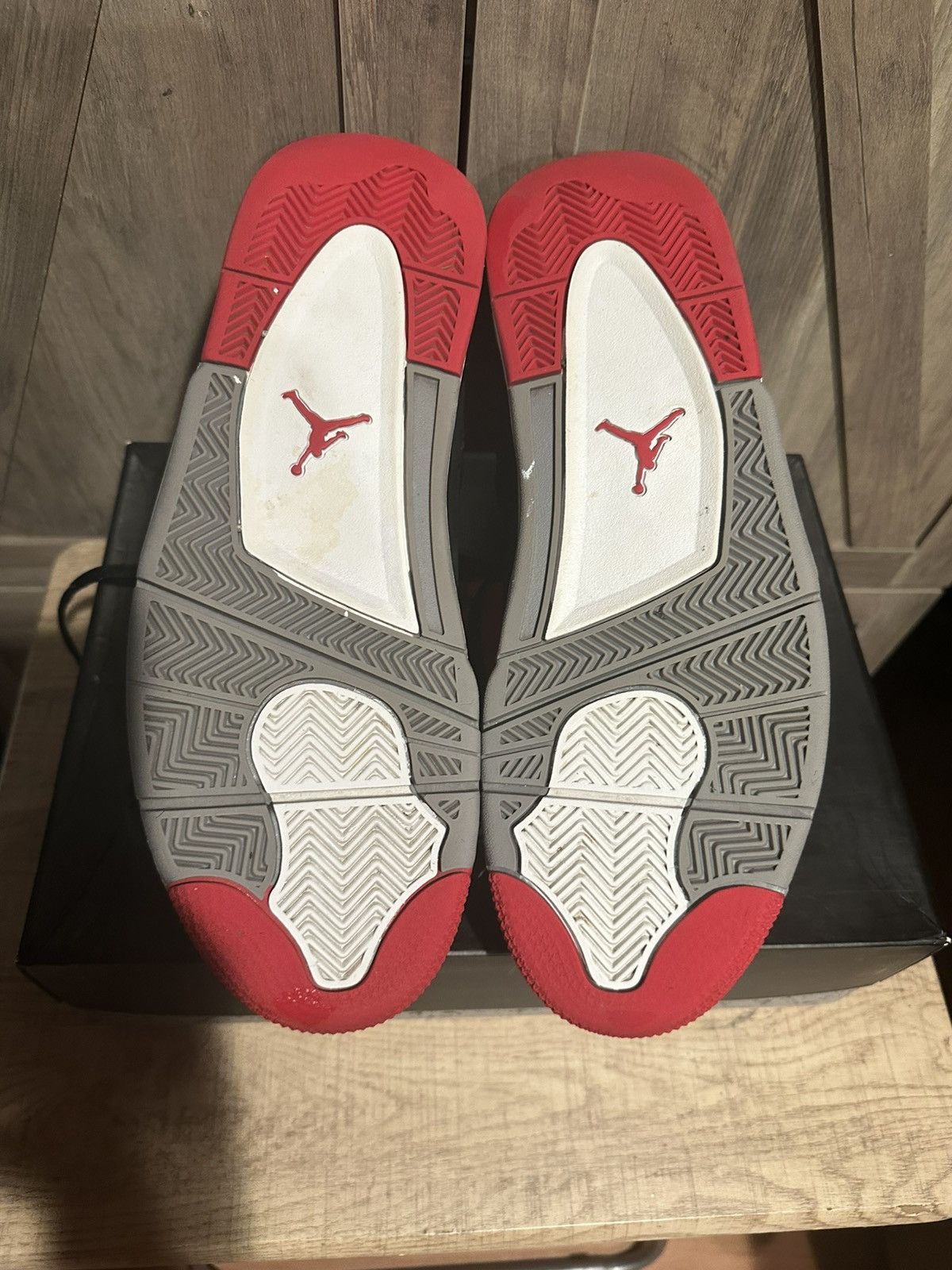 Jordan Brand × Nike 2012 Jordan 4 bred Size US 10.5 / EU 43-44 - 5 Thumbnail