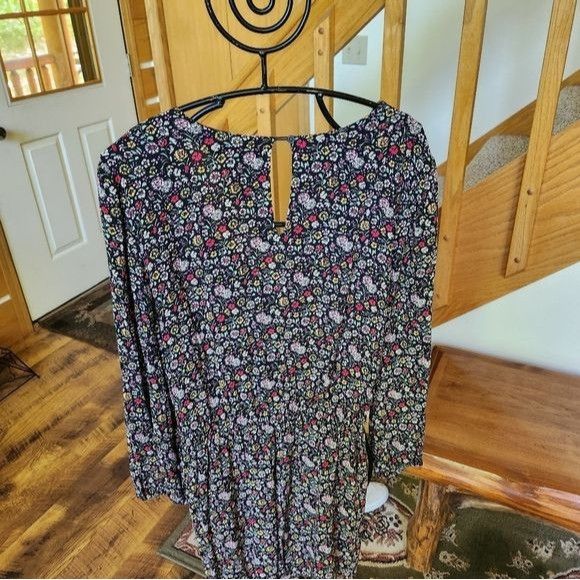 Loft Ann Taylor Loft Black Floral Long Sleeve Sz. M Romper Size 30" / US 8 / IT 44 - 2 Thumbnail