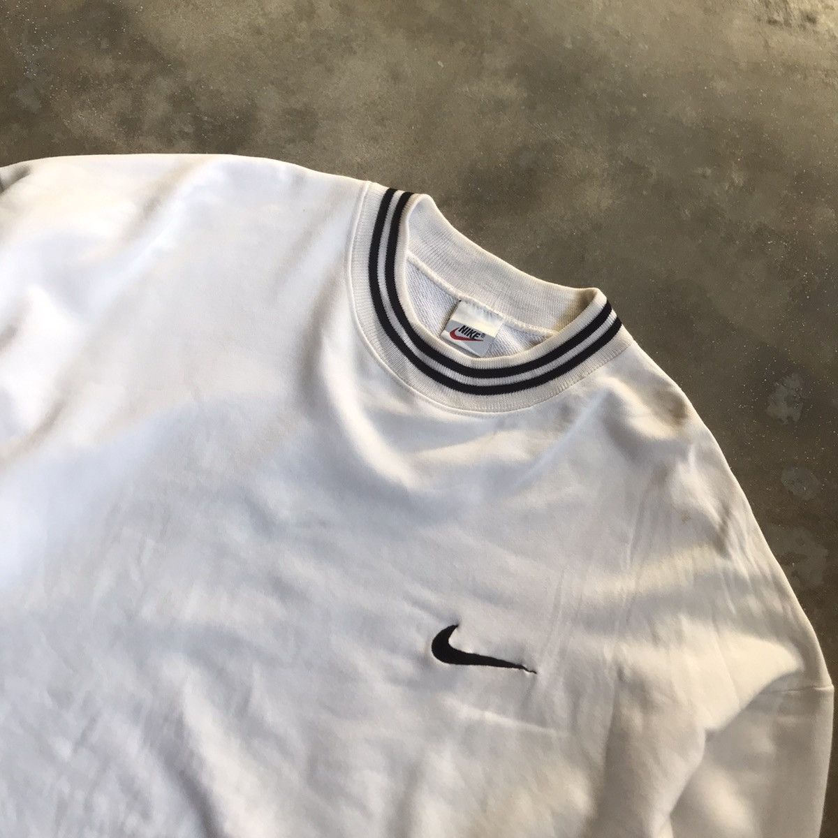 Nike × Vintage Sweatshirt Nike Vintage Small Swoosh Size US L / EU 52-54 / 3 - 5 Thumbnail
