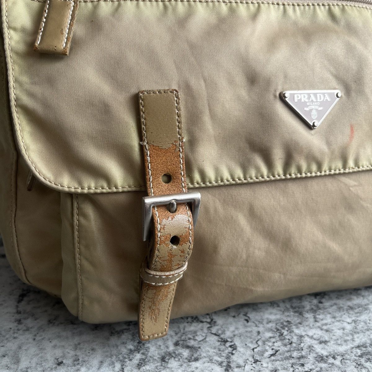 Prada Vintage Prada Nylon Beige Messenger Bag Size ONE SIZE - 11 Thumbnail