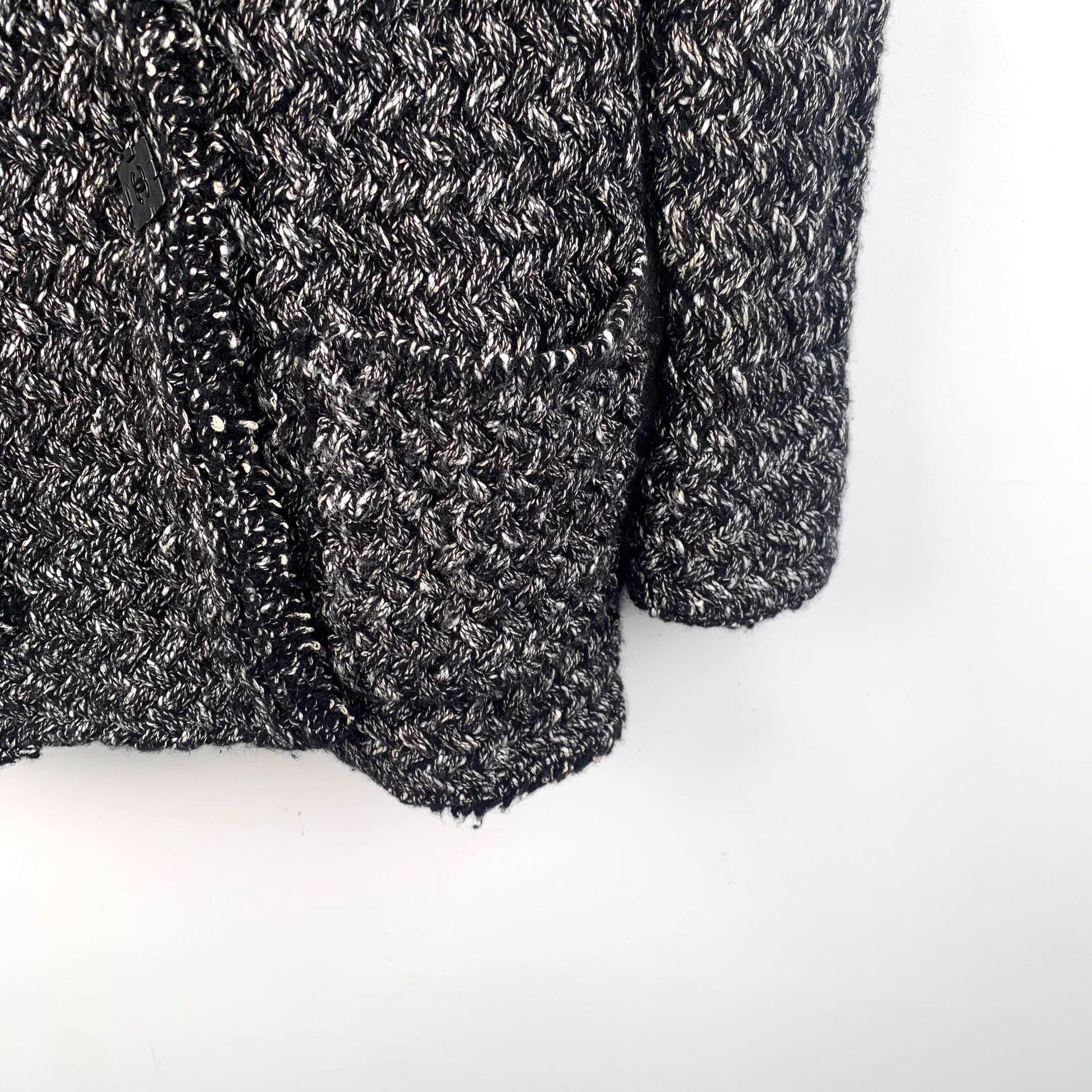 Chanel KW0215 Chanel Black Cashmere Lapel Sleeve Woven Tweed Coat Size S / US 4 / IT 40 - 5 Thumbnail