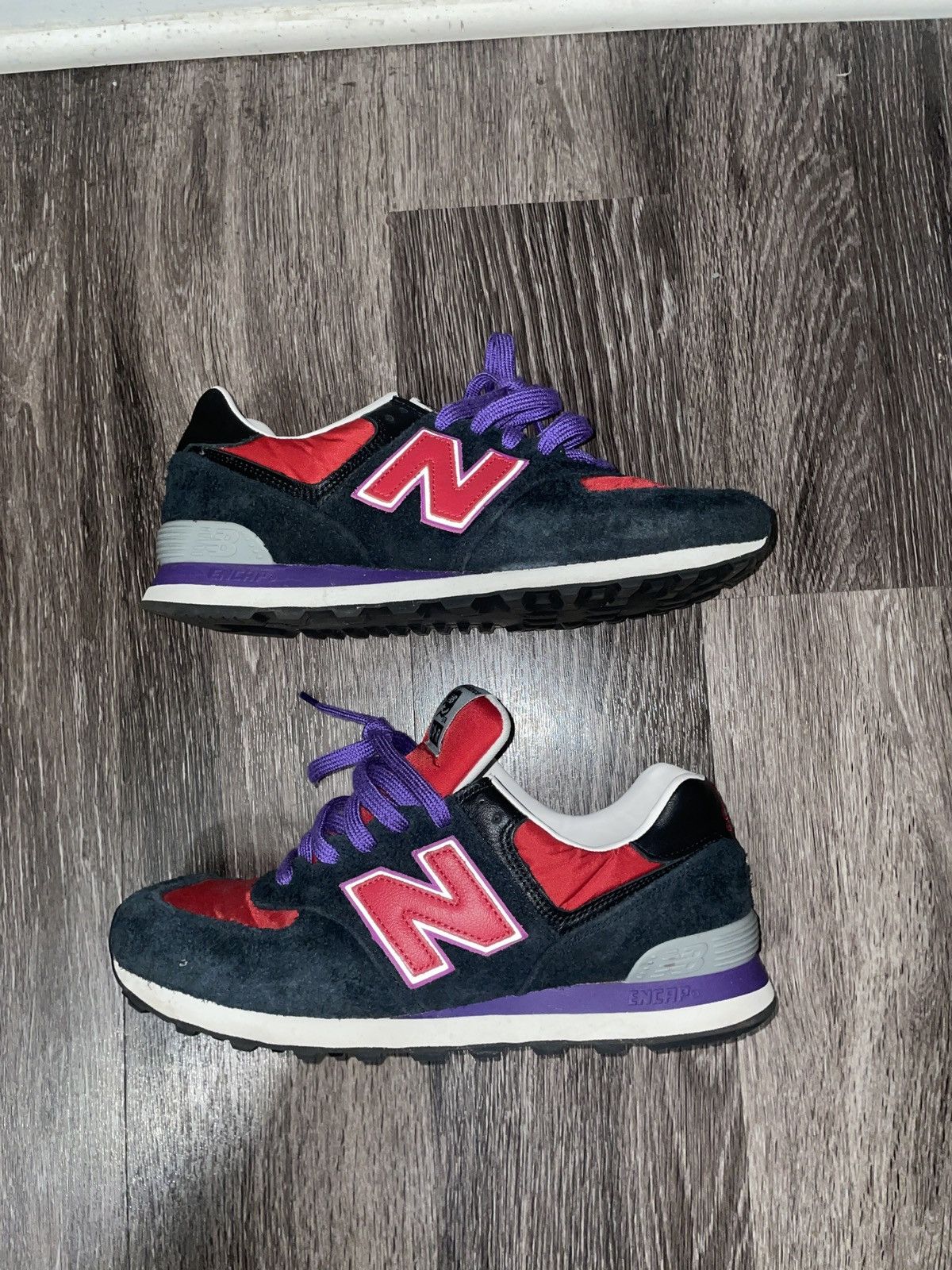 New Balance New Balance 574 Size US 10 / EU 43 - 2 Thumbnail