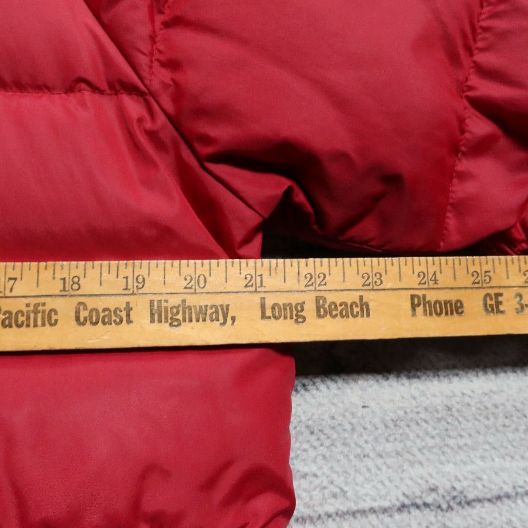 Sierra Designs VINTAGE Sierra Designs Quilted Puffer Down Jacket Made in USA Size M Red 80s 70s Mens Size US S / EU 44-46 / 1 - 4 Thumbnail