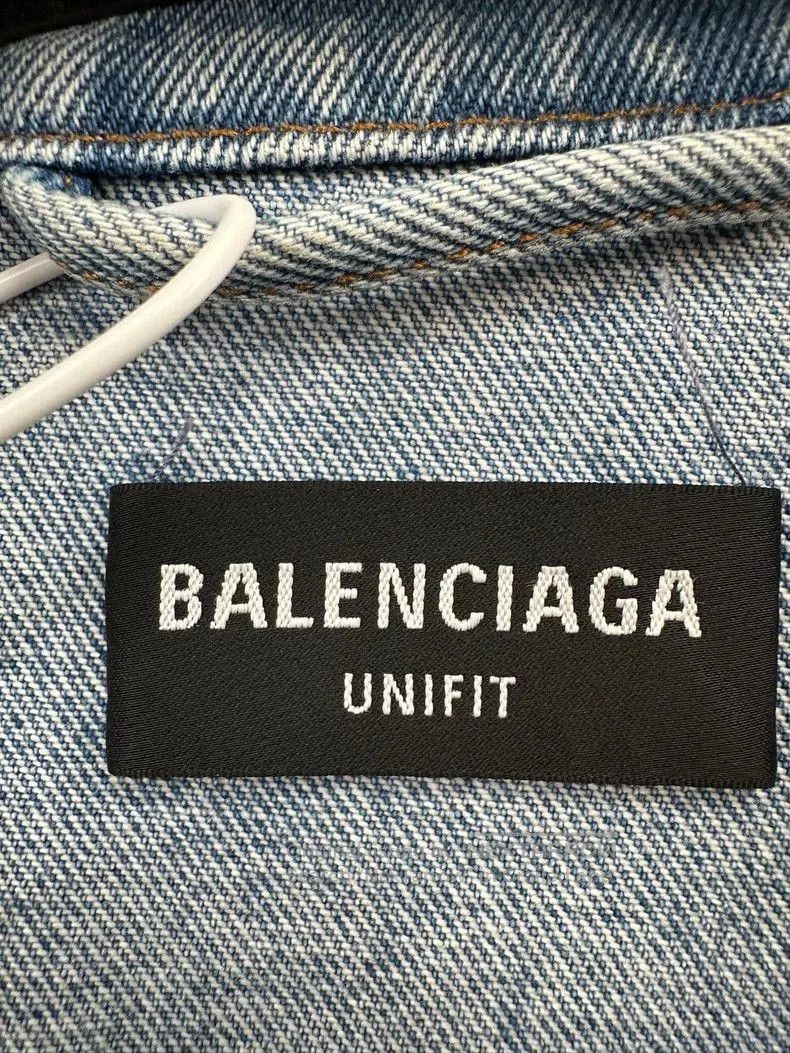 Balenciaga Balenciaga Blue Denim Jacket L. Size US L / EU 52-54 / 3 - 3 Thumbnail