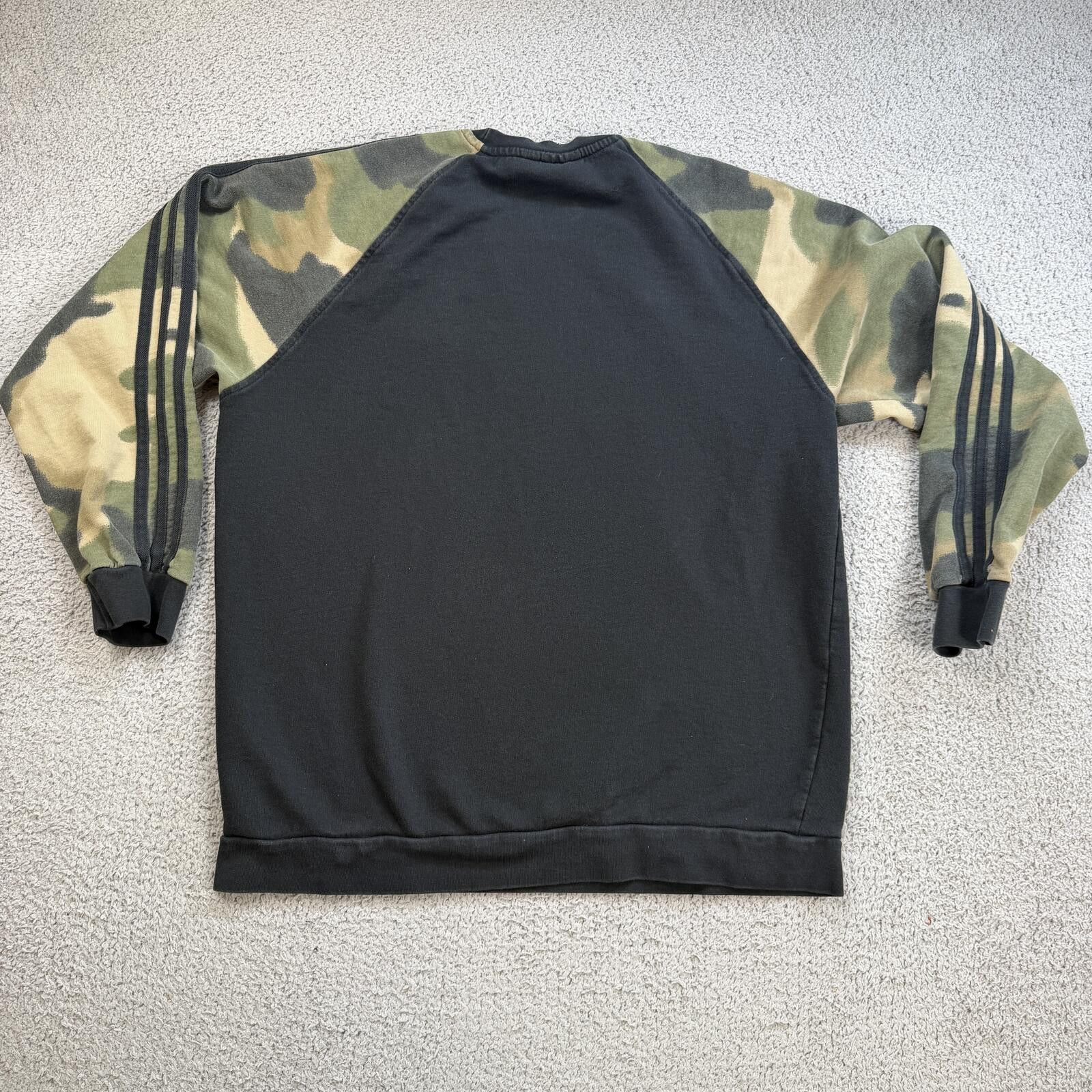 Adidas Adidas Originals Trefoil Crewneck Sweatshirt XL Black Camo Size US XL / EU 56 / 4 - 3 Thumbnail