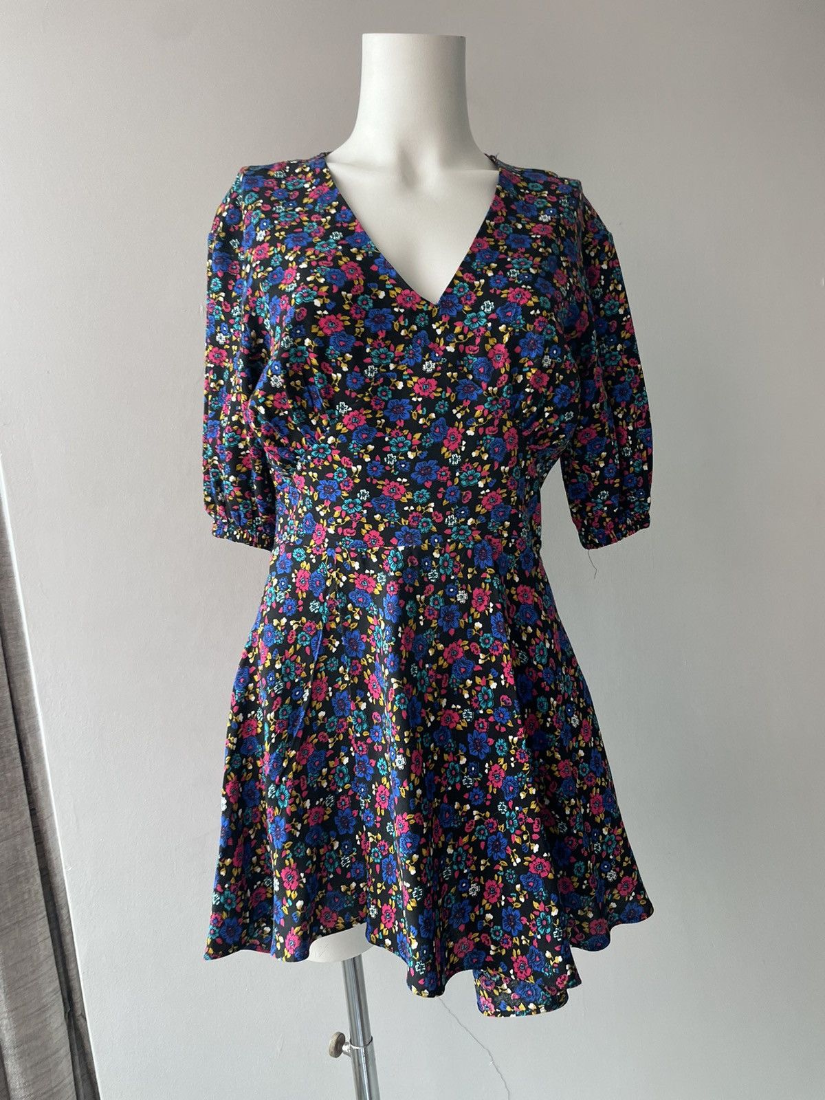 Vintage new arrivals dress Size M / US 6-8 / IT 42-44 - 7 Thumbnail