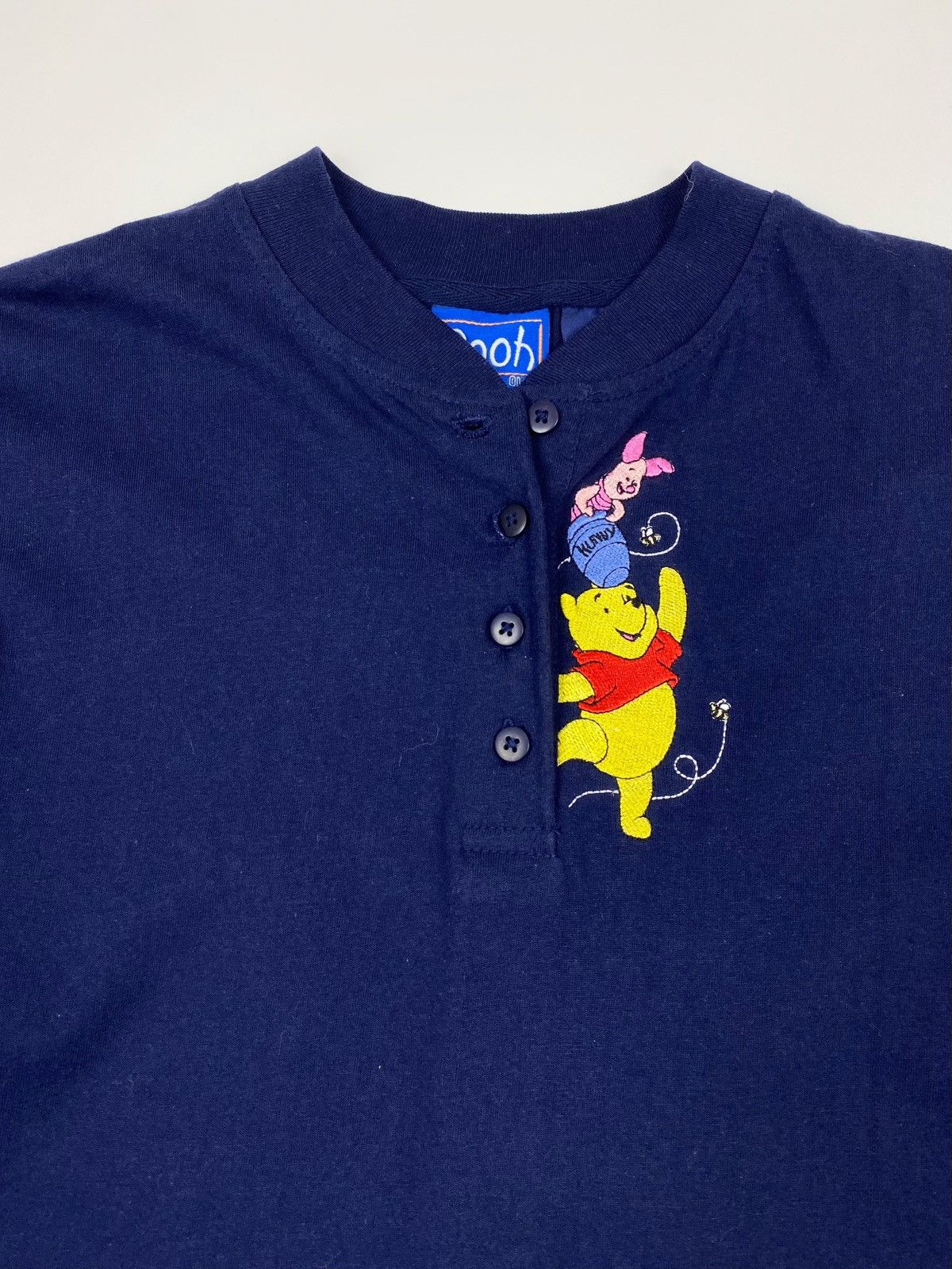 Disney 1990’s Vintage Winnie The Pooh Henley Long Sleeve Tee Size M / US 6-8 / IT 42-44 - 2 Thumbnail