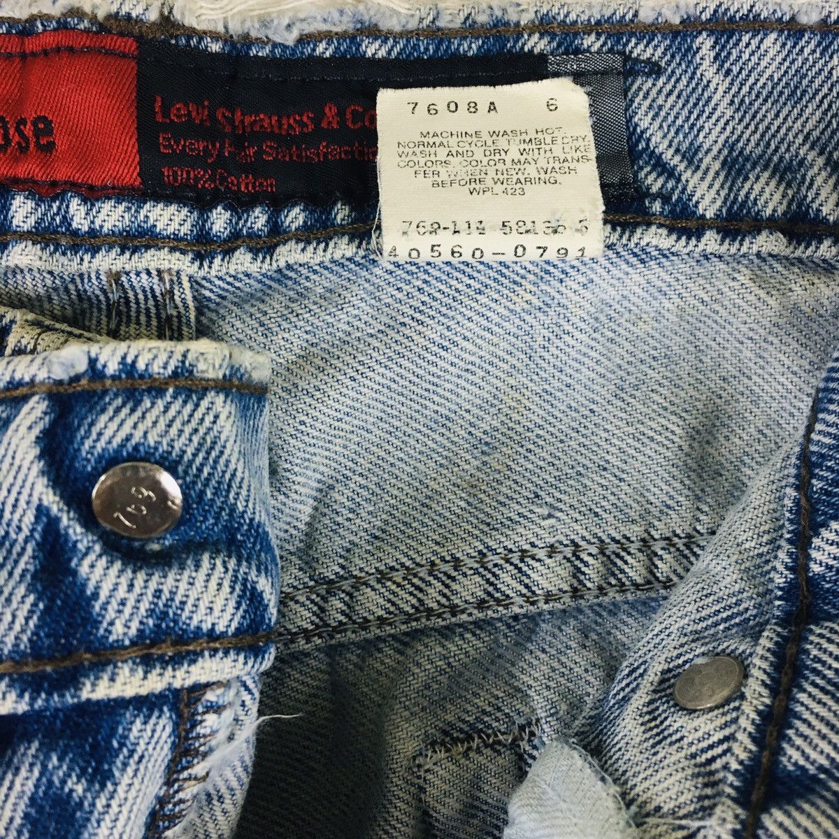 Levi's Vintage Clothing Vintage Levi’s Silver Tab Loose Fit Distressed Size US 32 / EU 48 - 9 Thumbnail