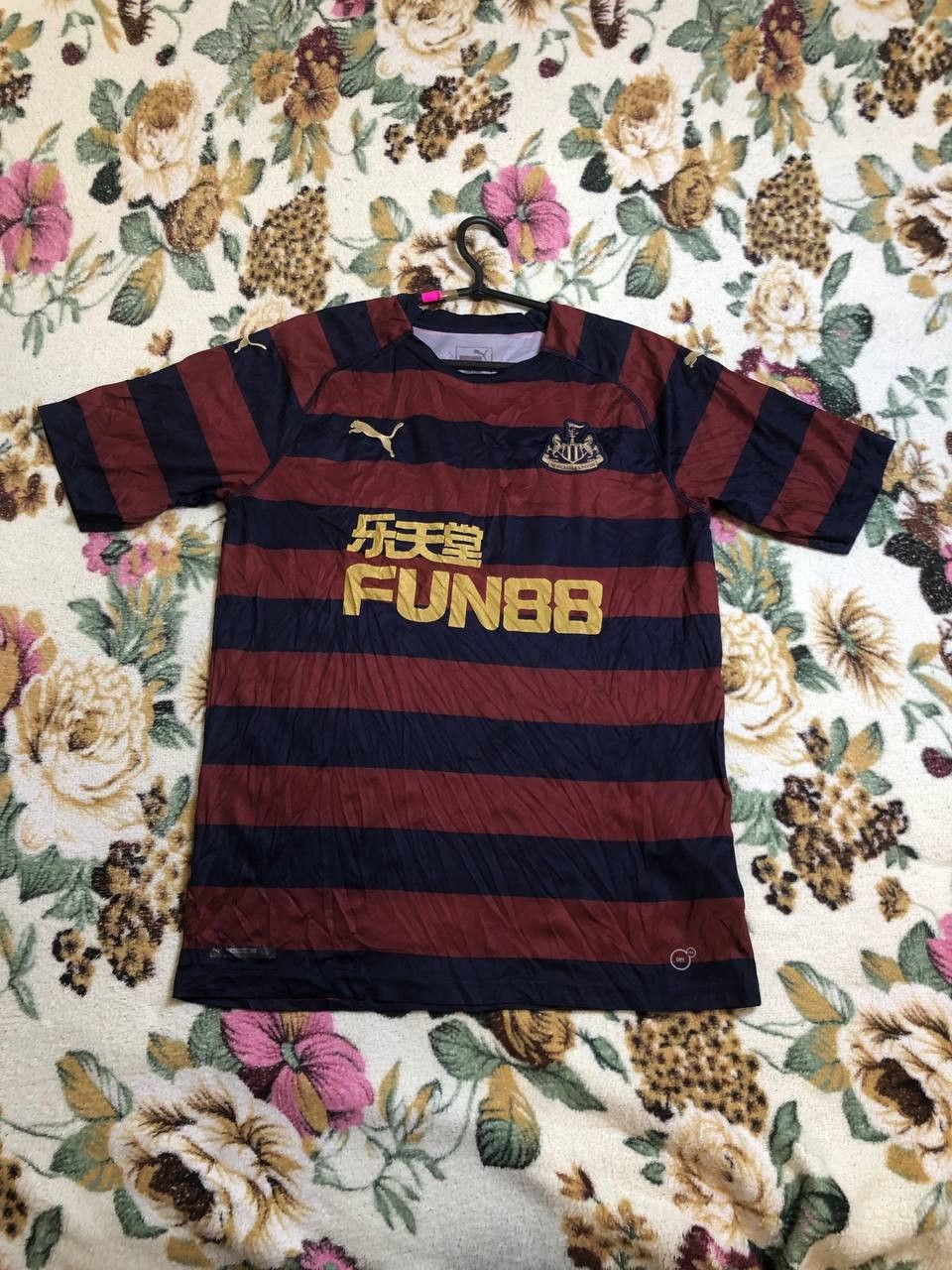 Puma NEWCASTLE PUMA 2018/2019 FOOTBALL SOCCER AWAY JERSEY Size US M / EU 48-50 / 2 - 1 Thumbnail