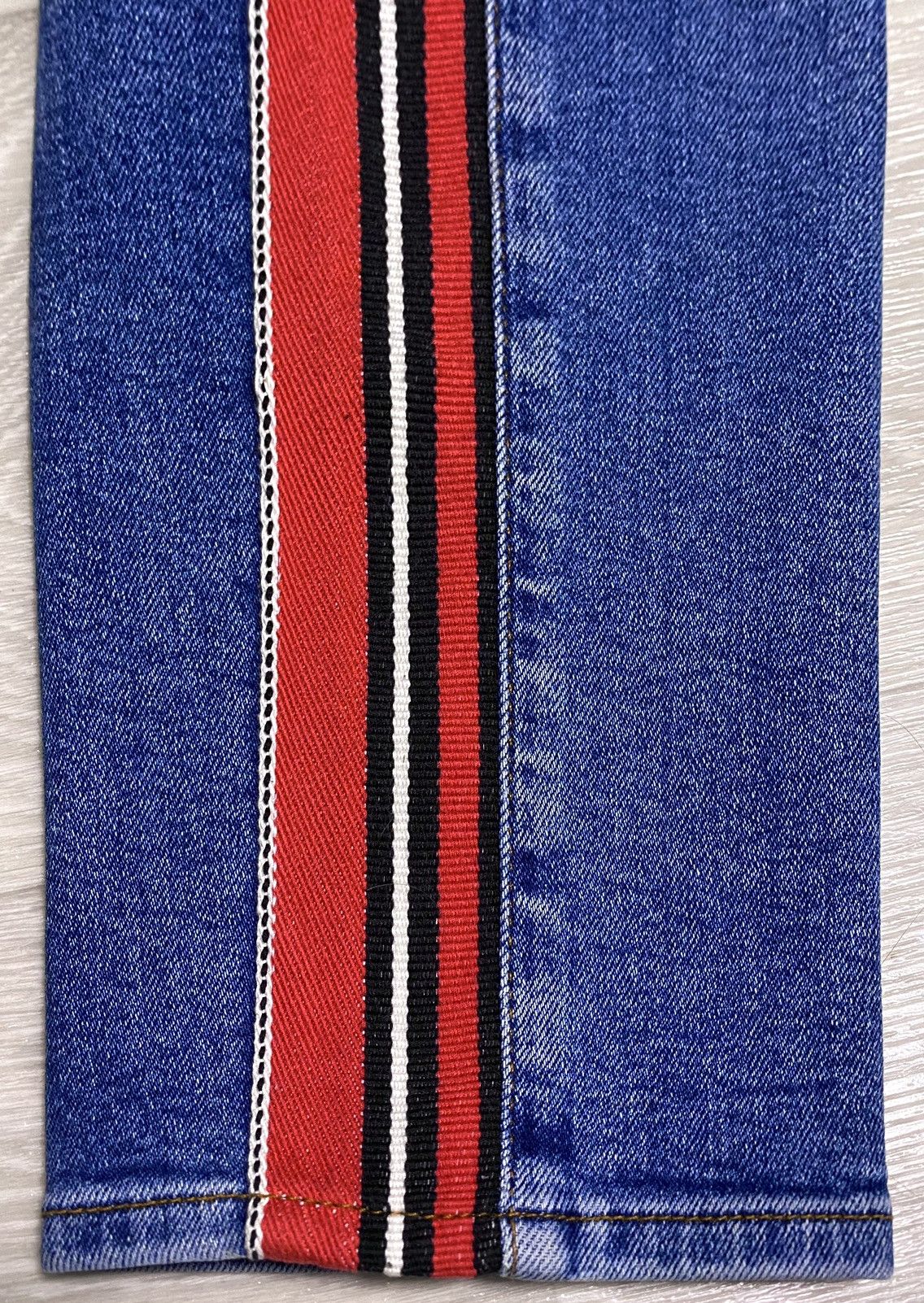 Alexander McQueen 2018 Alexander McQueen Side Stripe Washed Skinny Jeans Denim Size 26" / US 2 / IT 38 - 23 Thumbnail