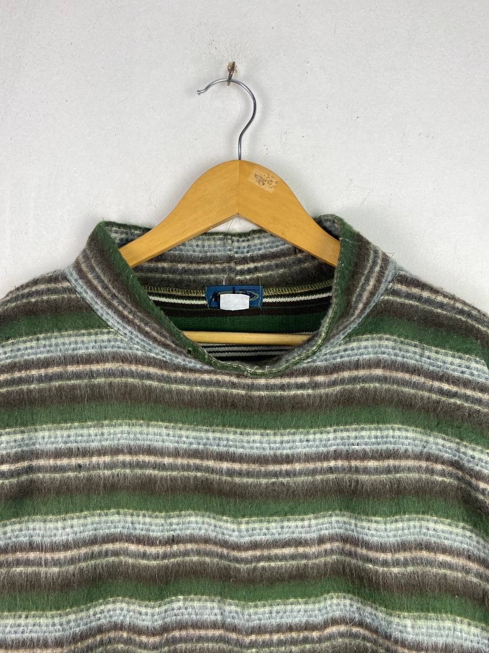 Japanese Brand Japanese brand striped wool sweatshirt nice design Size US M / EU 48-50 / 2 - 4 Thumbnail