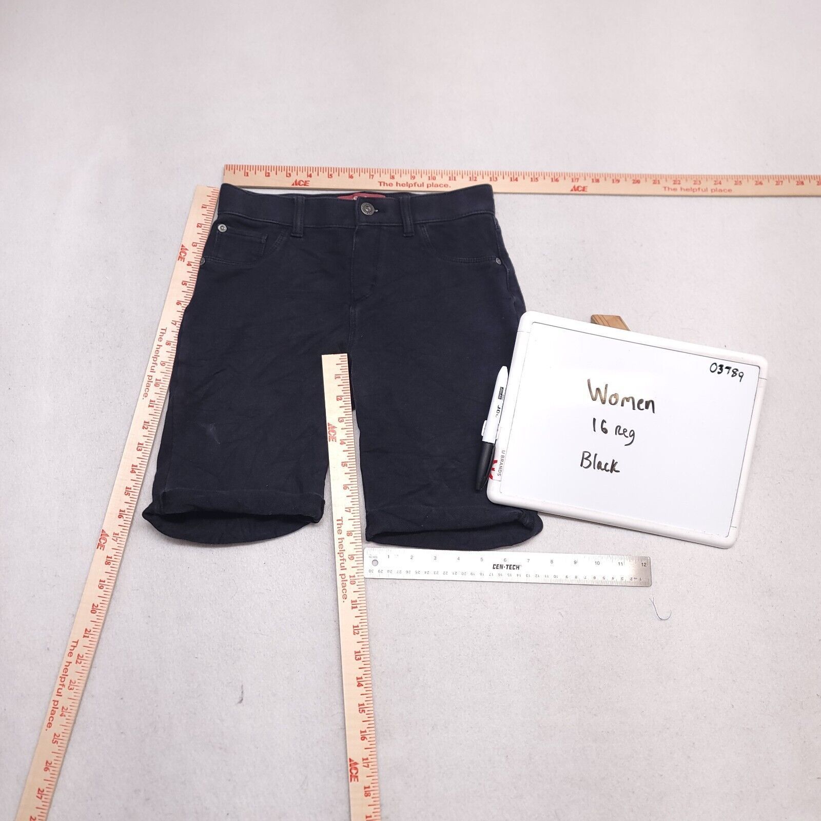 Arizona Jean Co. Arizona Jean Co Casual Denim Jean Shorts Women Size 16 Black Size 38" / US 16 / IT 52 - 6 Thumbnail