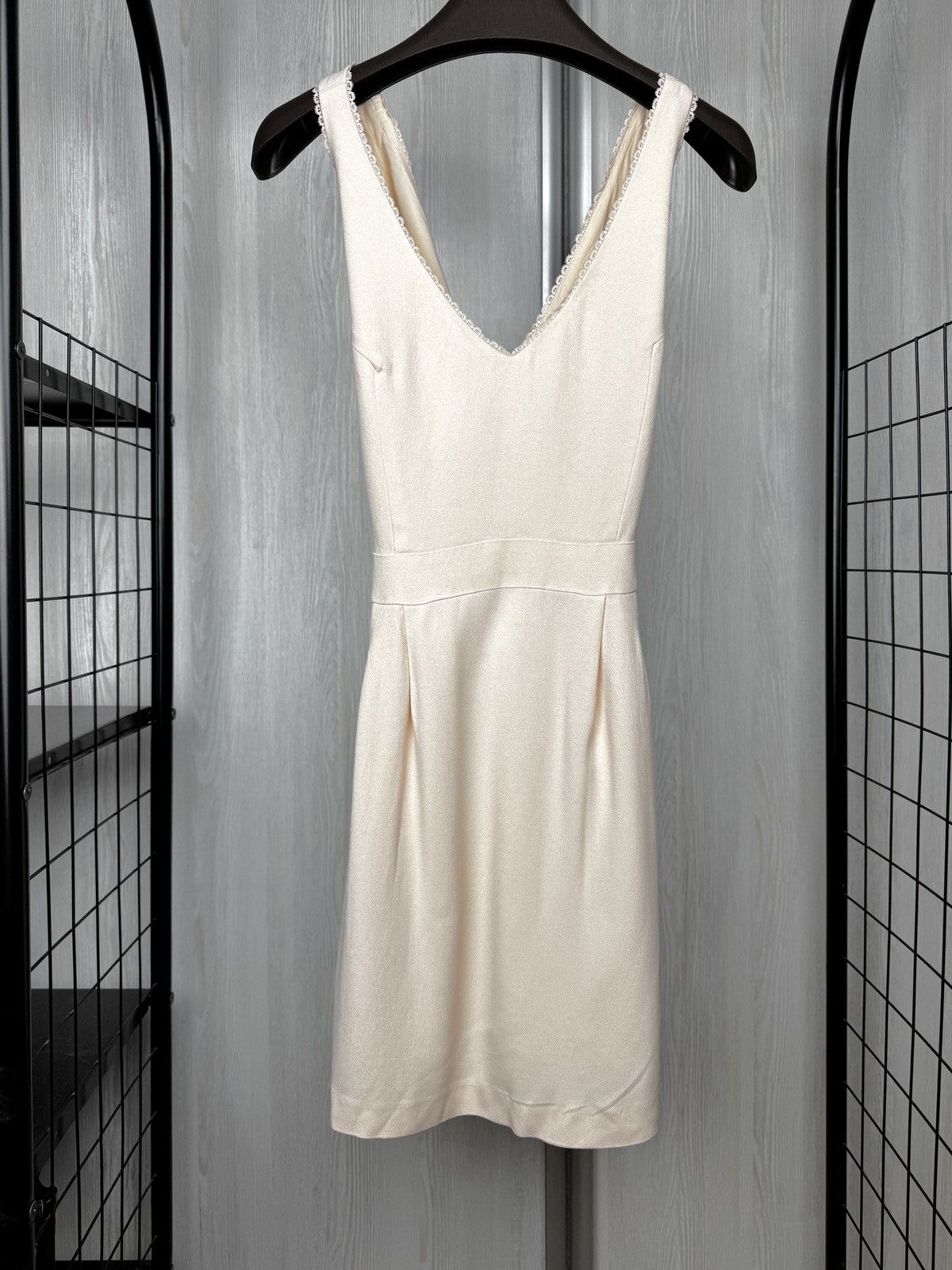 Sezane Sezane Beige Rose Viscose blend mini dress size 38 Size S / US 4 / IT 40 - 2 Thumbnail