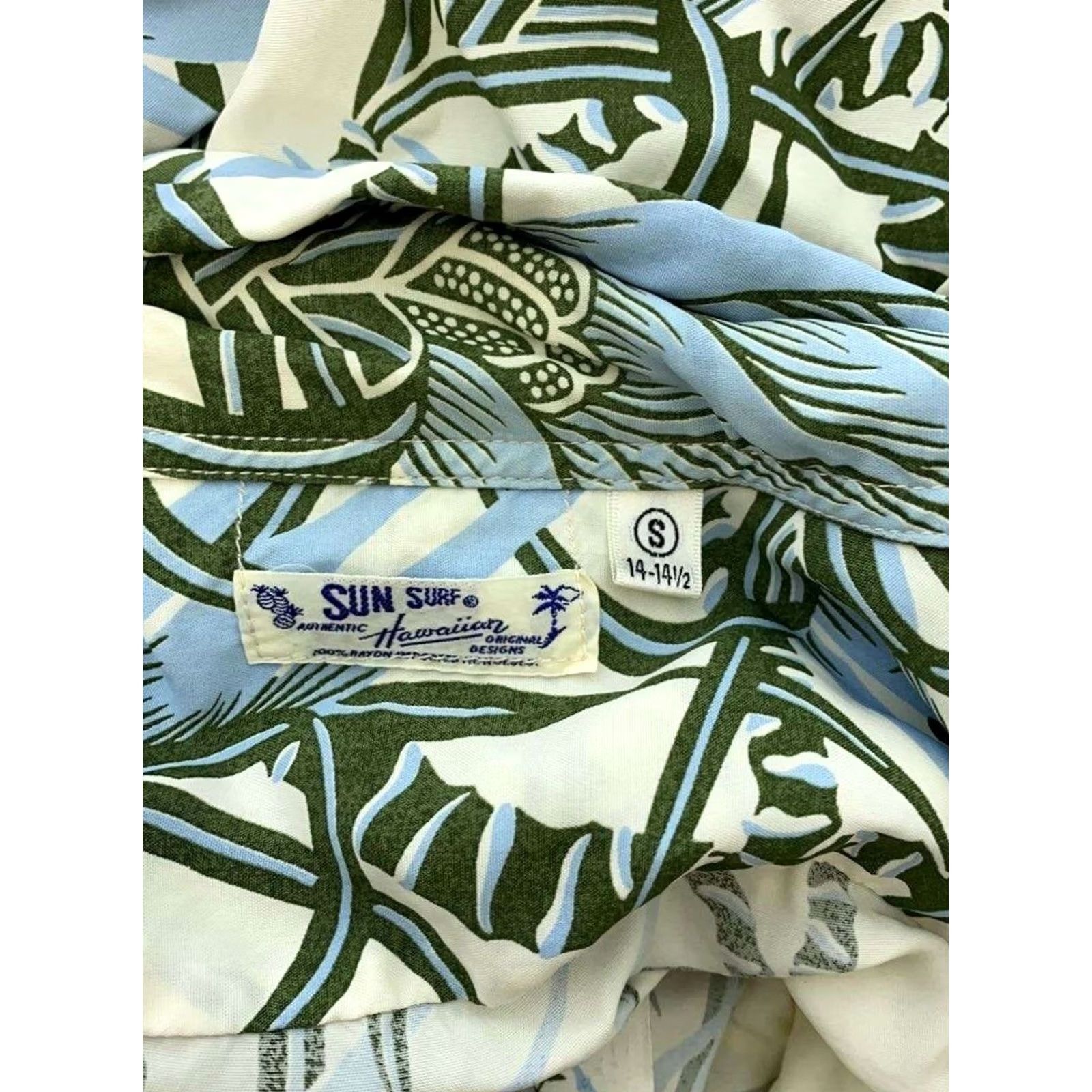 Sun Surf SUN SURF Men's Aloha Shirt Size S Rayon All-Over Print White Floral Short Sleeve Button-Up Casual Travel Summer Spring 90s Mens Size US S / EU 44-46 / 1 - 4 Thumbnail