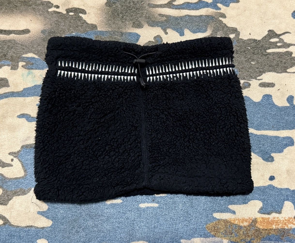 Undercover Undercover New Era Boa Fleece Neck Warmer Black Size ONE SIZE - 3 Thumbnail