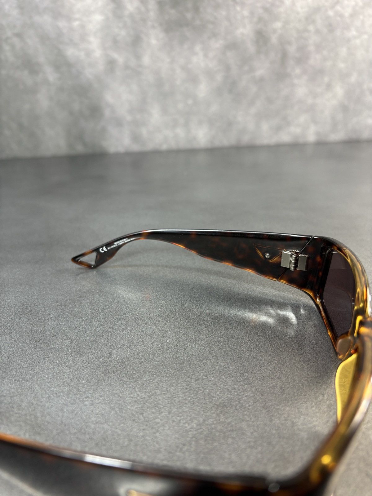 Emporio Armani × Giorgio Armani Emporio Armani Sunglasses Sporty EA 9538/S Wrap Y2K Brown Size ONE SIZE - 16 Thumbnail