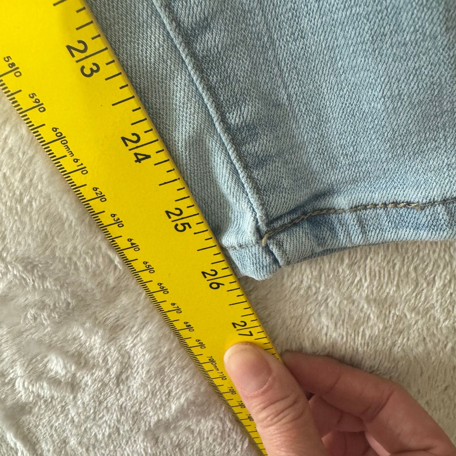 Levi's Levi's Women's Boyfriend Denim Jeans 32 Waist Inseam 26 Size 32" / US 10 / IT 46 - 9 Thumbnail