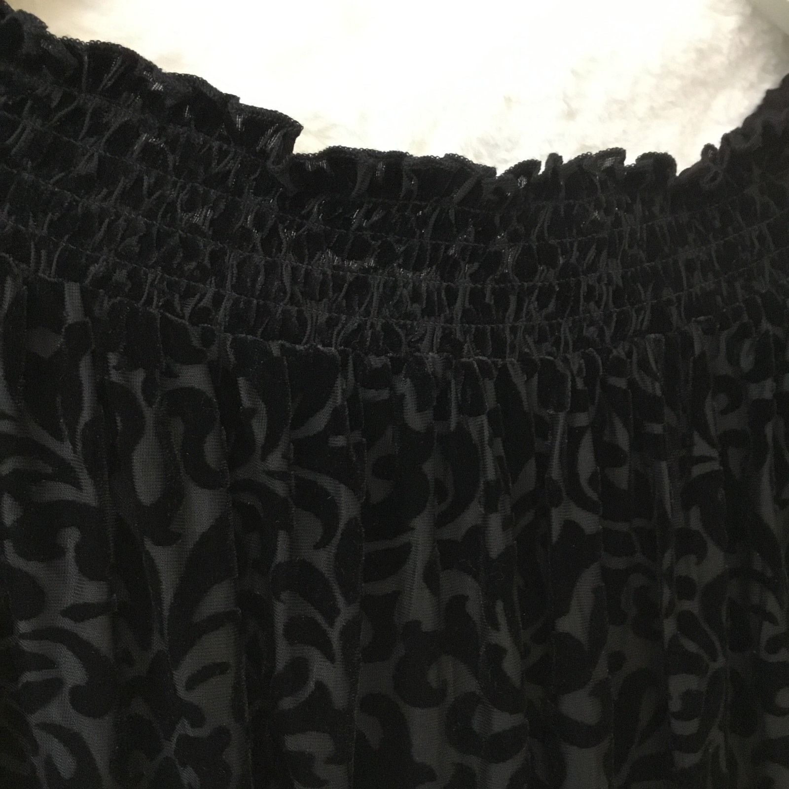 Loft LOFT Black Velvet Flower Off Shoulder Top Size S / US 4 / IT 40 - 10 Thumbnail