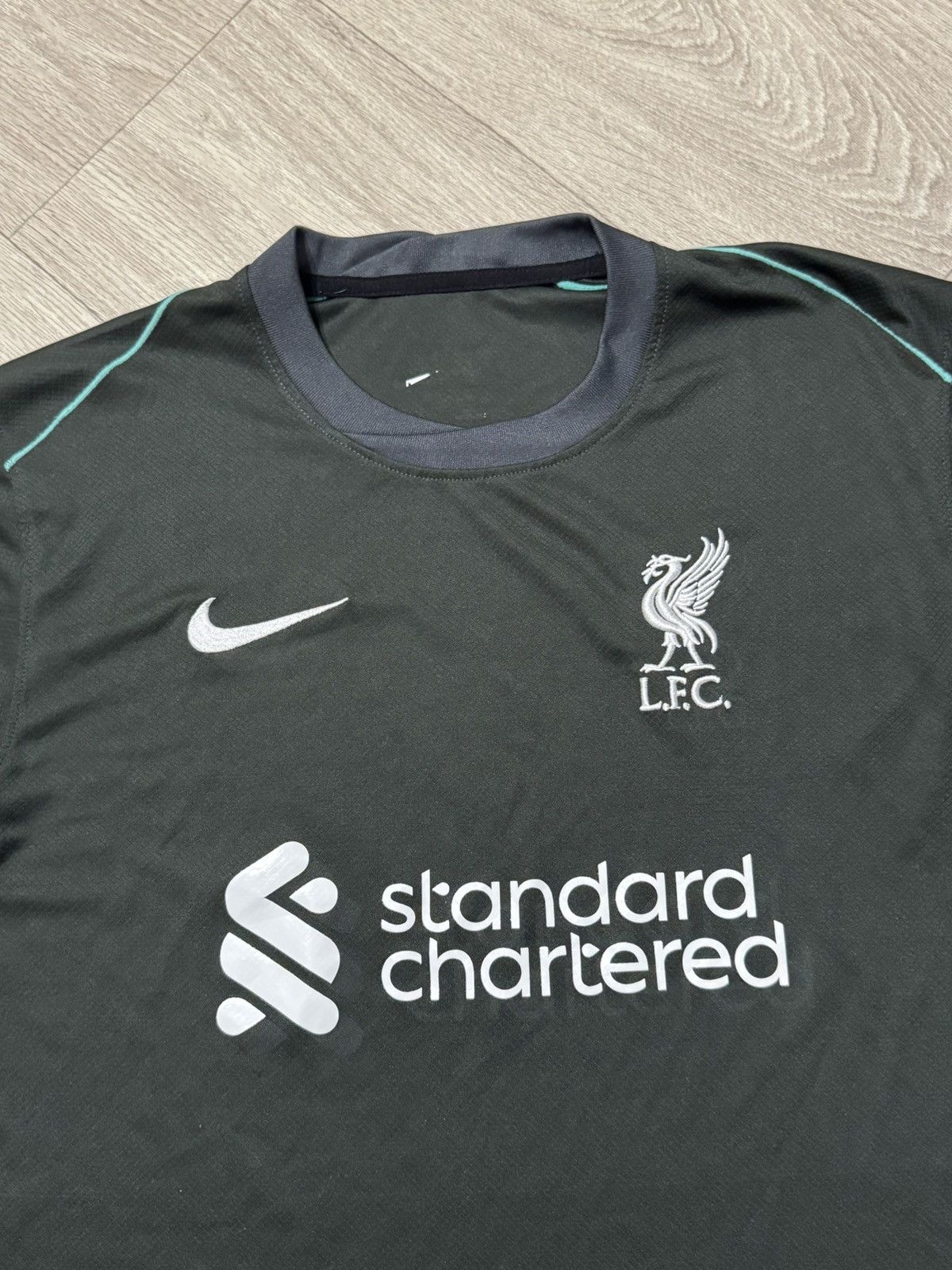 Nike 🔷Nike Liverpool 2024/25 Soccer jersey🔷 Size US L / EU 52-54 / 3 - 4 Thumbnail