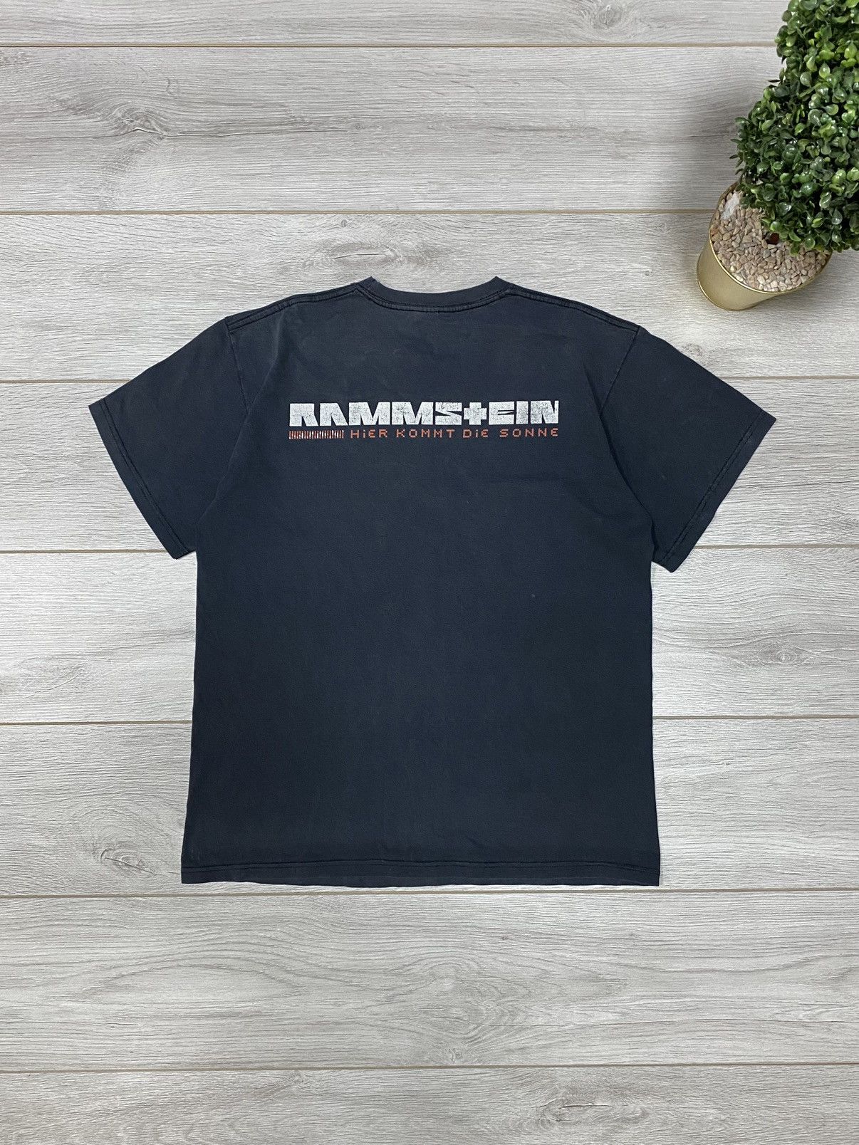 Band Tees Rammstein glow 00s flame big logo sun faded t-shirt Size US L / EU 52-54 / 3 - 3 Thumbnail