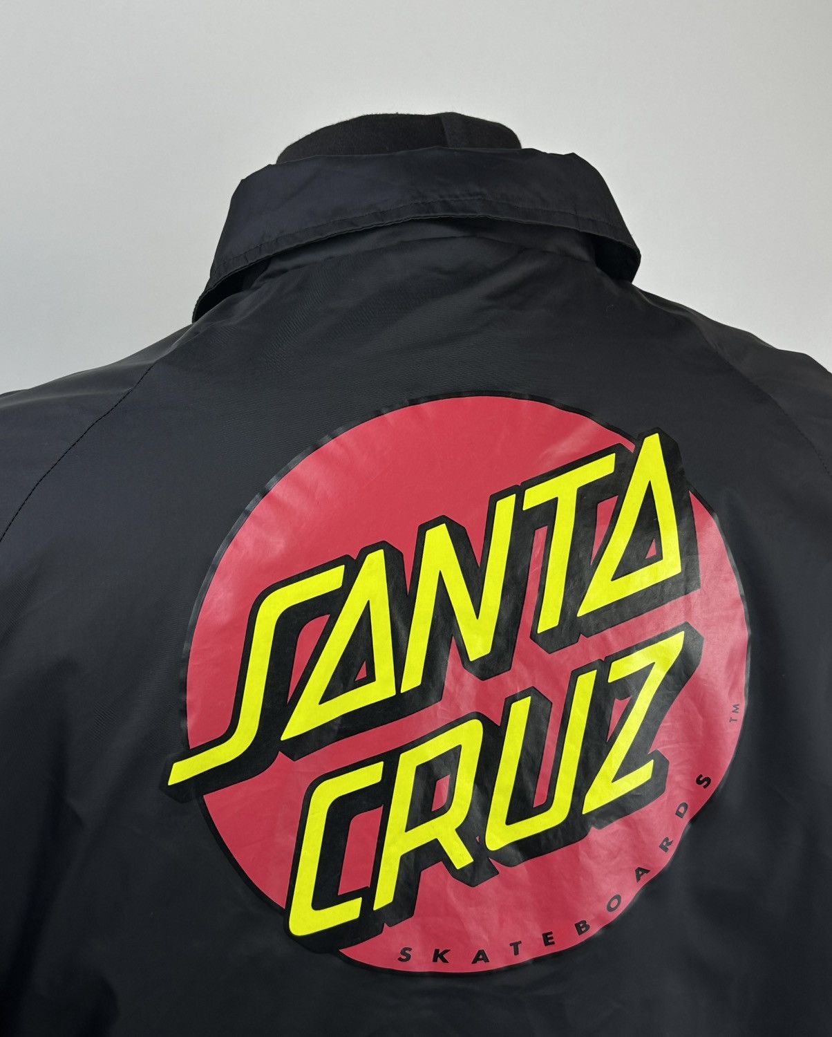 Santa Cruz Skateboards Santa Cruz Coach Jacket Overshirt Windbreaker Skateboard Size US L / EU 52-54 / 3 - 5 Thumbnail