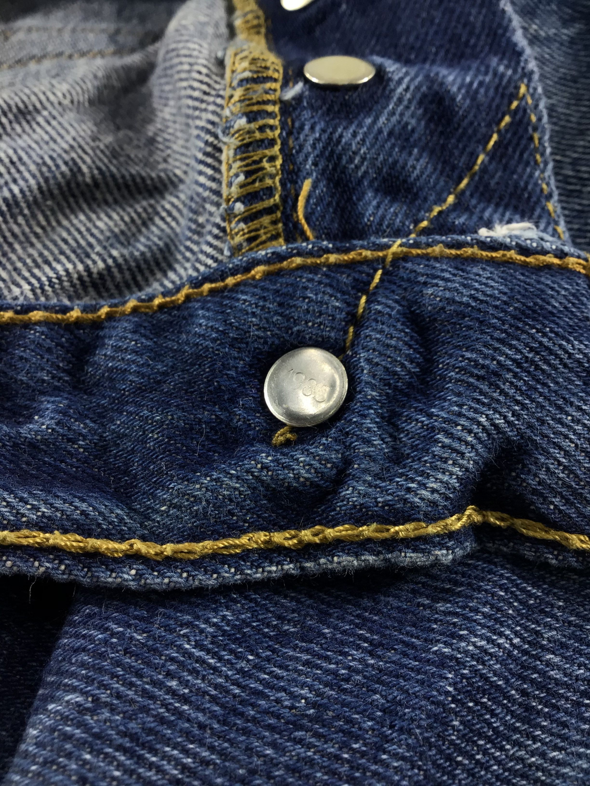 Levi's Vintage Levis 501 Jeans Blue Faded Wash -J332 Size US 29 - 8 Thumbnail
