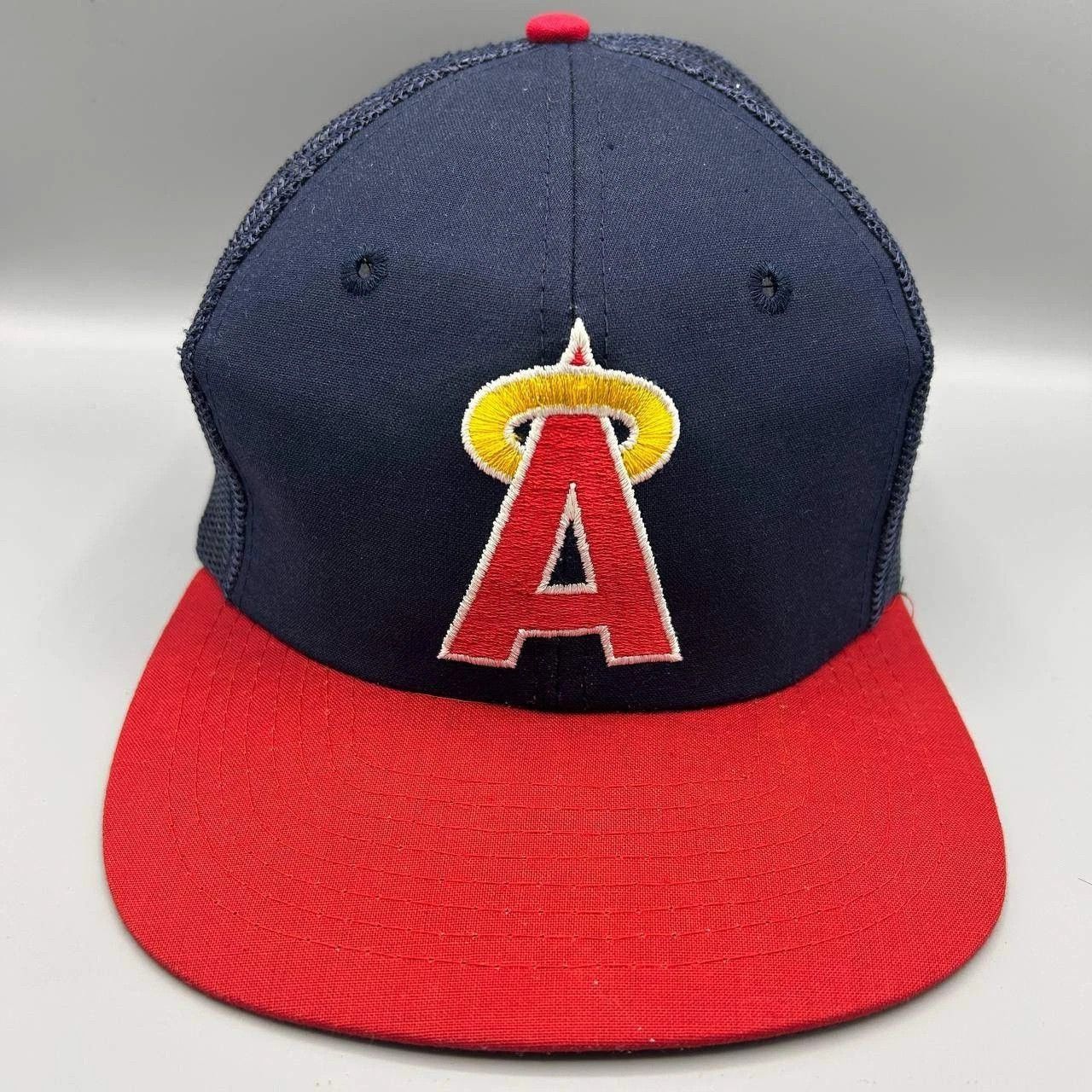 MLB Vintage Los Angeles Angels Trucker Hat Men MLB Snap Back Size ONE SIZE - 1 Thumbnail