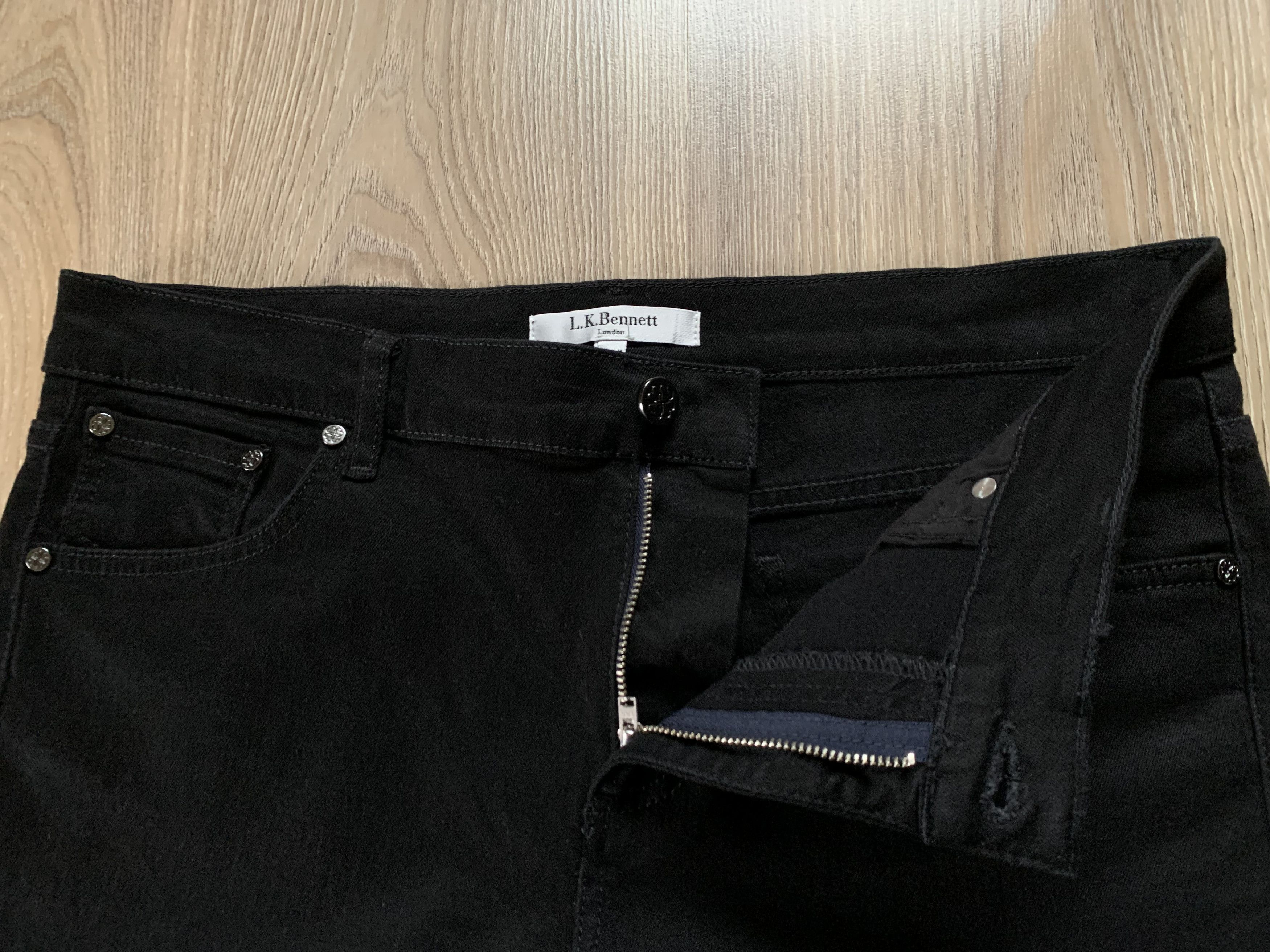 LK Bennett × Vintage LK Bennett London TR Dana Black Bell Bottom Stretch Jeans Size 32" / US 10 / IT 46 - 5 Thumbnail