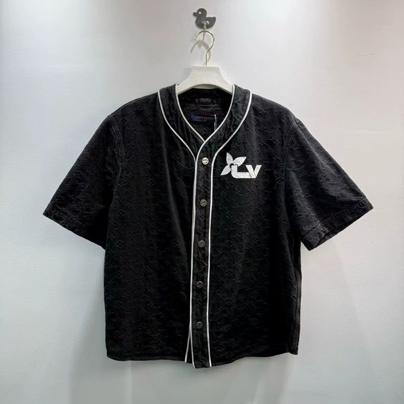 Louis Vuitton Louis Vuitton Embossed Dark Pattern Full Embroidered Logo S Size US L / EU 52-54 / 3 - 1 Thumbnail