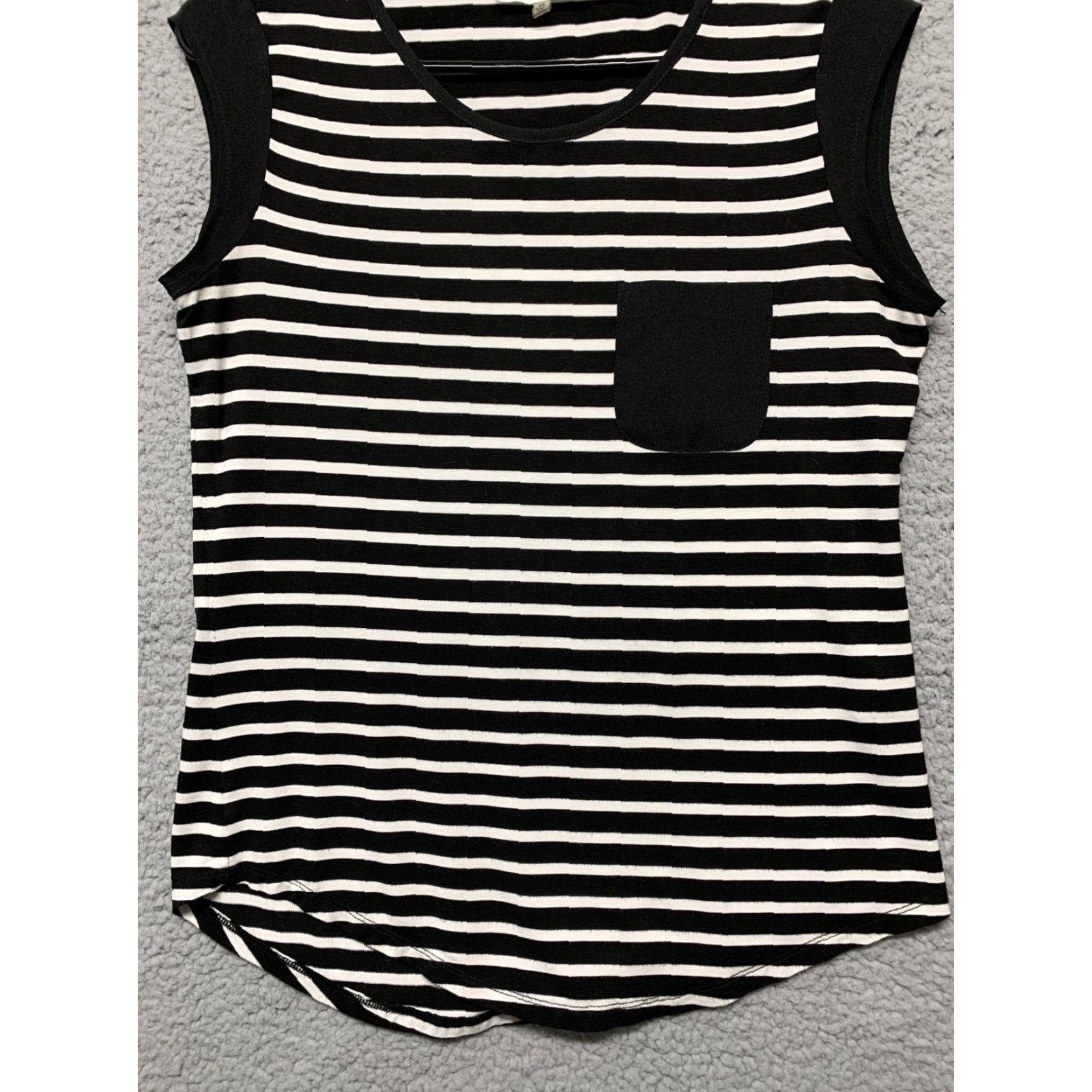 Calvin Klein Calvin Klein Womens XS Tank Shirt Sleeveless Multicolor Black White Stripes Pocket Pullover Casual Green? Size XS / US 0-2 / IT 36-38 - 3 Thumbnail