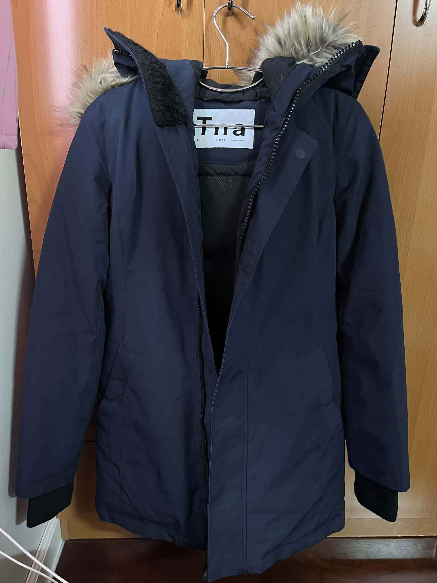 Aritzia Aritzia TNA Haven Parka Coat Women's Navy Blue XS USED Size XS / US 0-2 / IT 36-38 - 1 Thumbnail