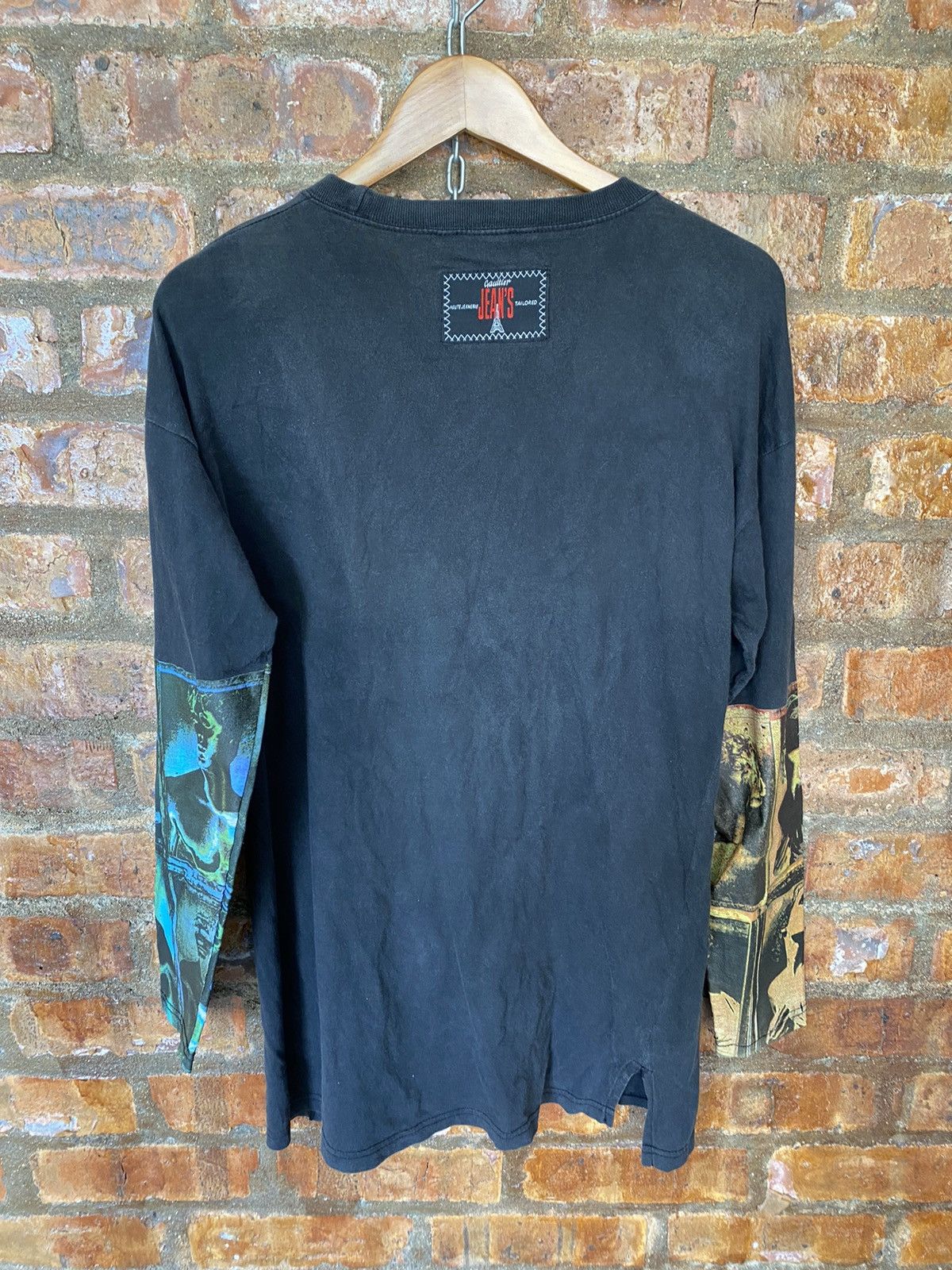 Jean Paul Gaultier AW1992 JPG Roman Faces Sleeve Size US L / EU 52-54 / 3 - 9 Thumbnail