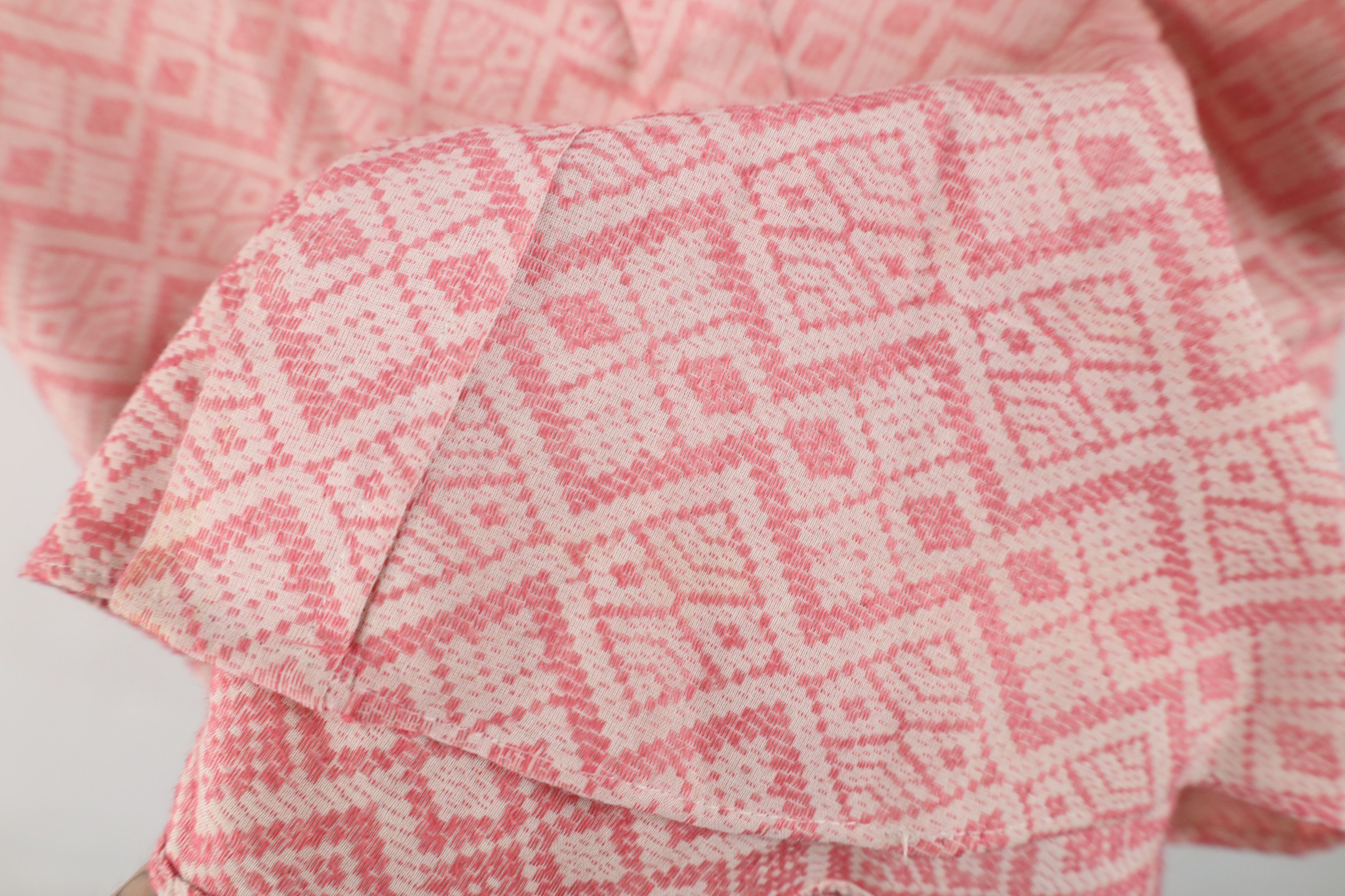 Vintage Vintage 60s Macys Geometric Collared Button Shirt Pink USA Size US XL / EU 56 / 4 - 8 Thumbnail