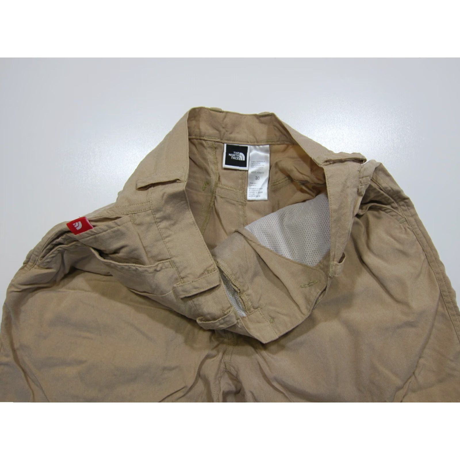 The North Face Vintage The North Face Cargo Shorts Men 30 100% Nylon Brown Travel Hike Camp Pockets Size US 30 / EU 46 - 6 Thumbnail