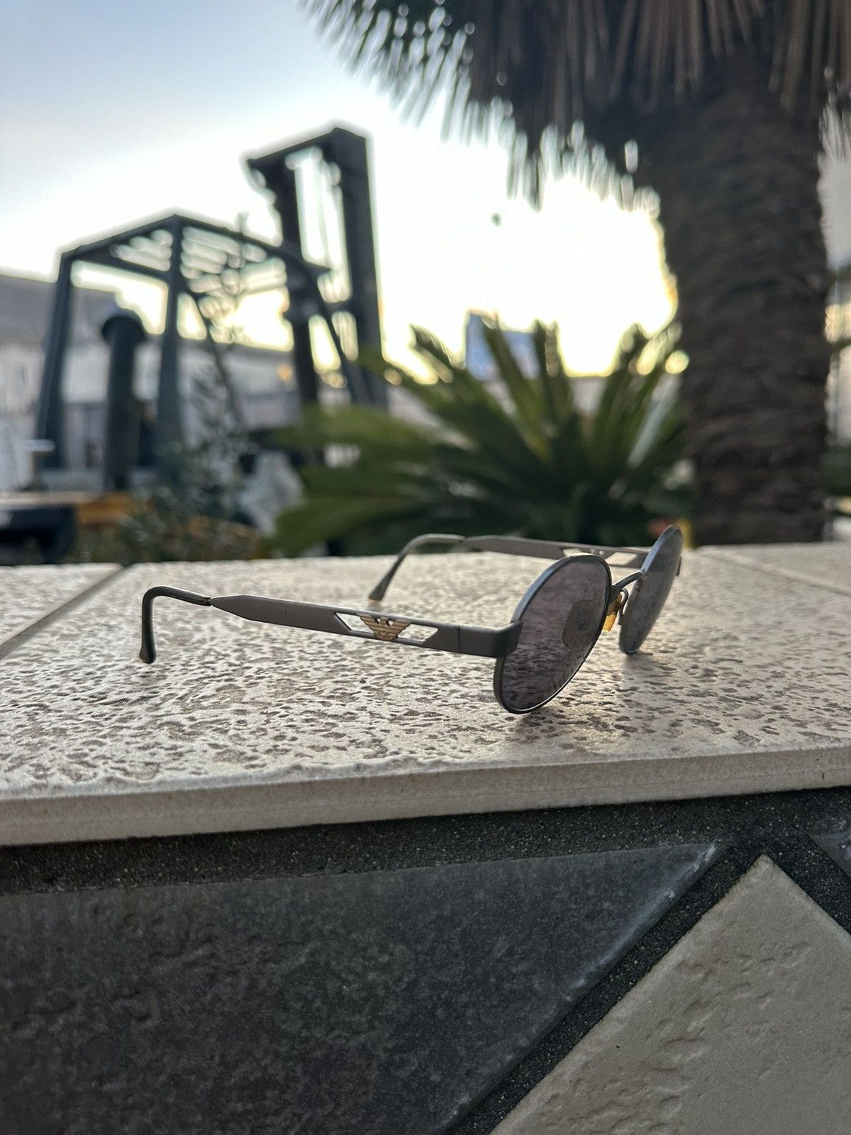 Giorgio Armani Giorgio Armani Sunglasses Vintage Silver 1990s Size ONE SIZE - 2 Thumbnail