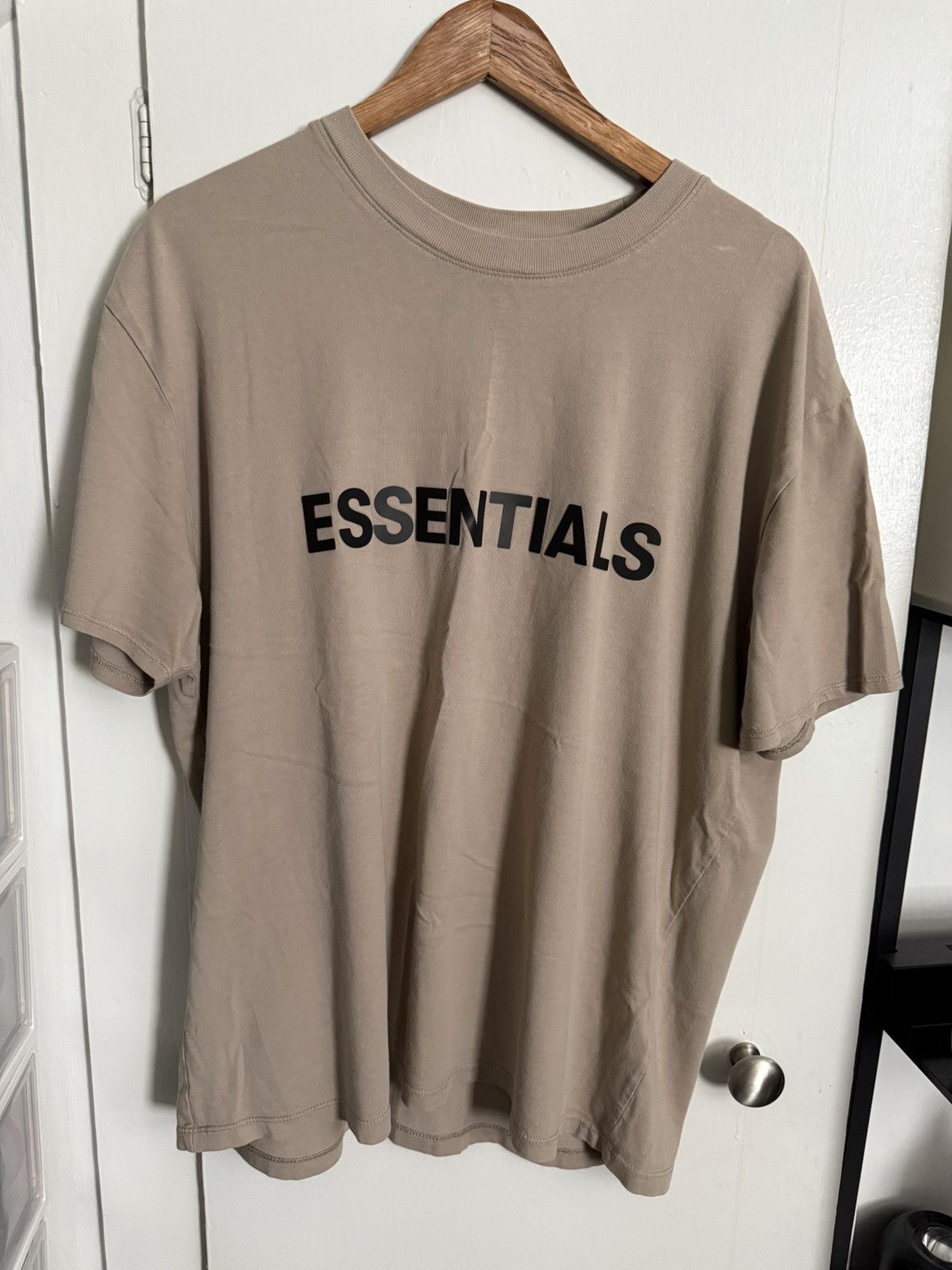 Essentials × Fear of God Essentials Fear of God SS ‘20 Tan T shirt Size US M / EU 48-50 / 2 - 1 Thumbnail