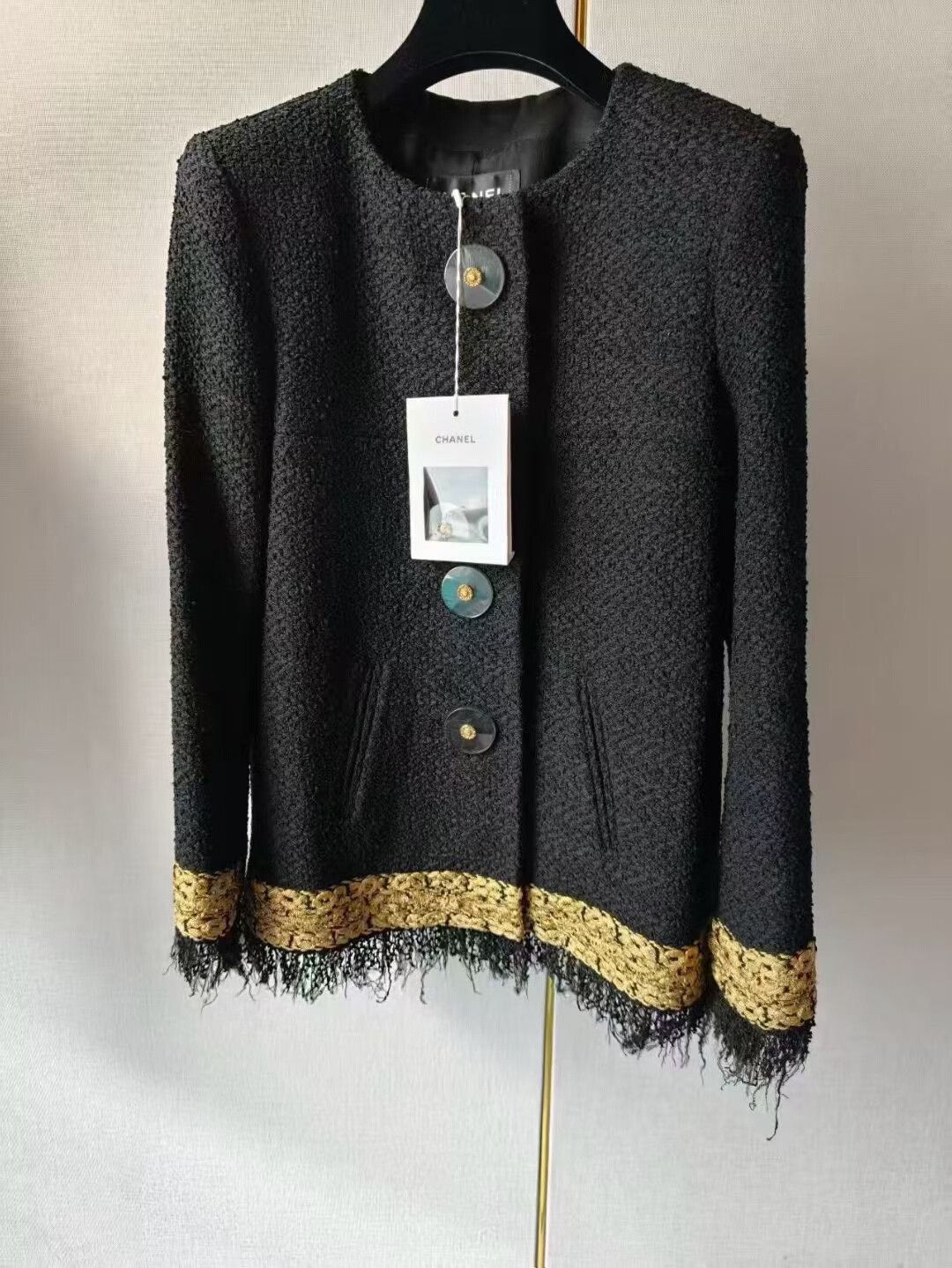 Chanel Elegant Black Chanel Cardigan with Gold Detailing Size XXS / US 00 / IT 34 - 1 Thumbnail