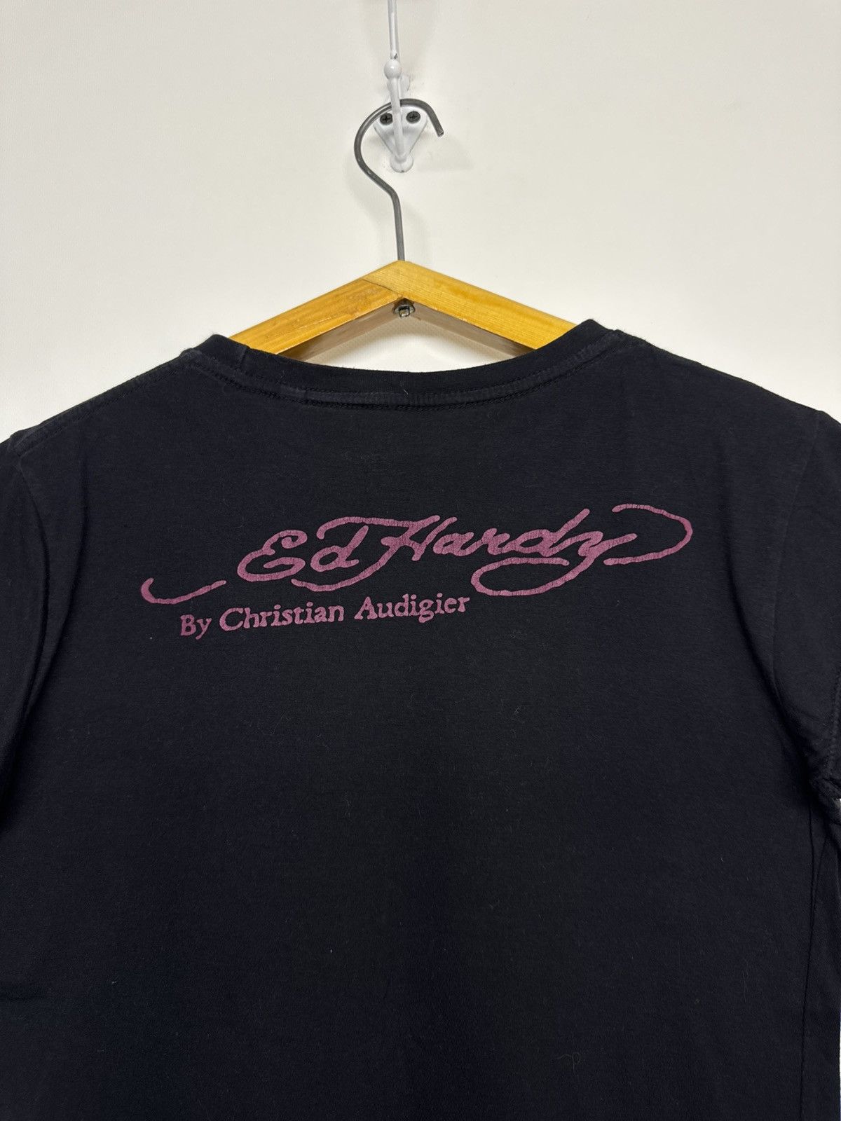 Ed Hardy Ed Hardy Surf Tribe Crazy Detailing Distressed T Shirt Size M / US 6-8 / IT 42-44 - 4 Thumbnail