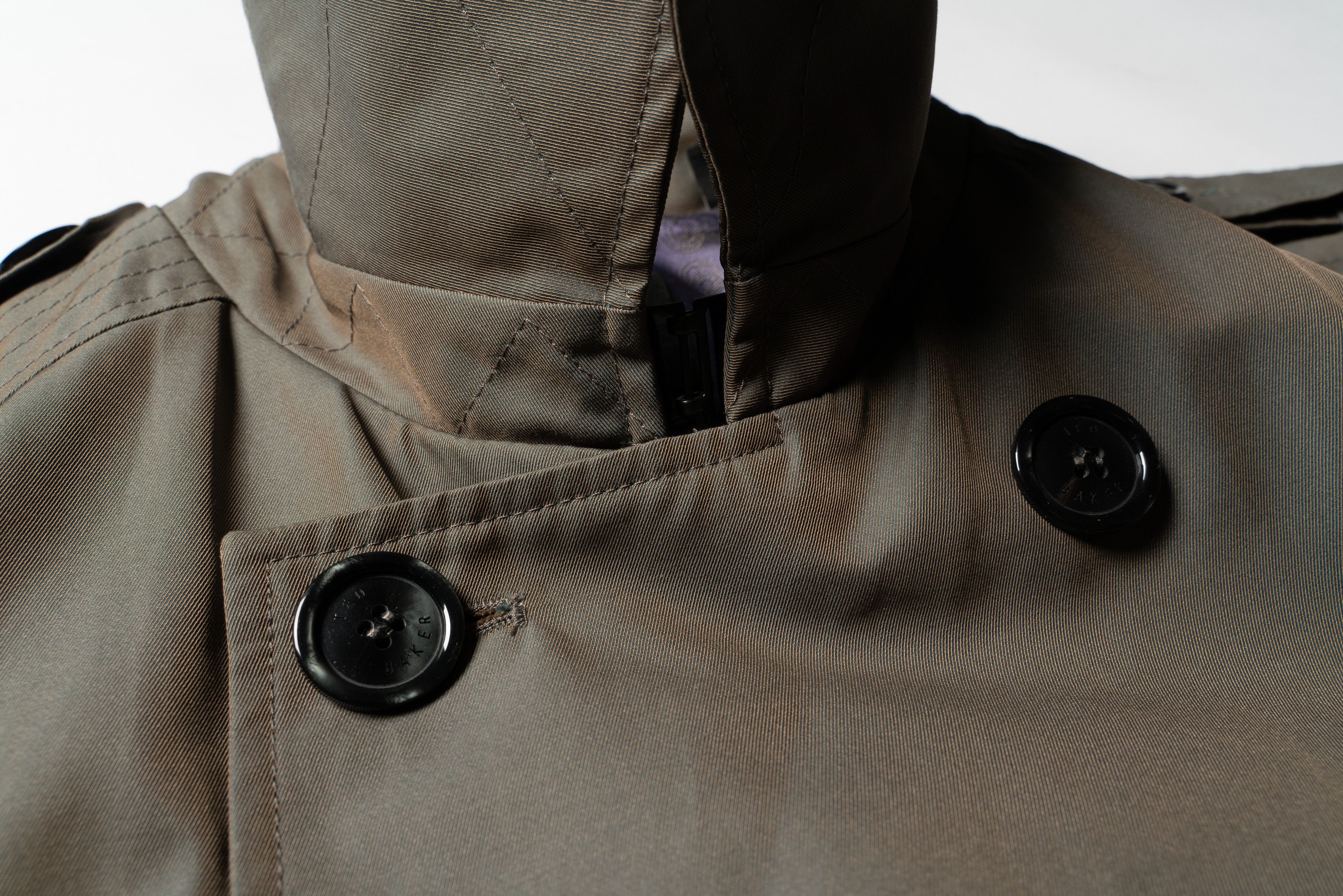 Vintage Ted Baker London Double-Breasted Trench Coat in Gray, Men's (Size M) — image 5 of 6