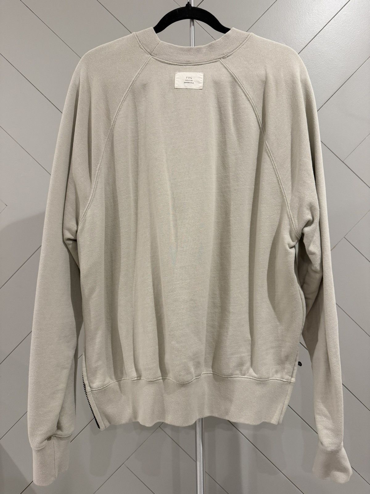 Fear of God Fear Of God Essentials Crewneck - medium M beige Size US M / EU 48-50 / 2 - 2 Thumbnail