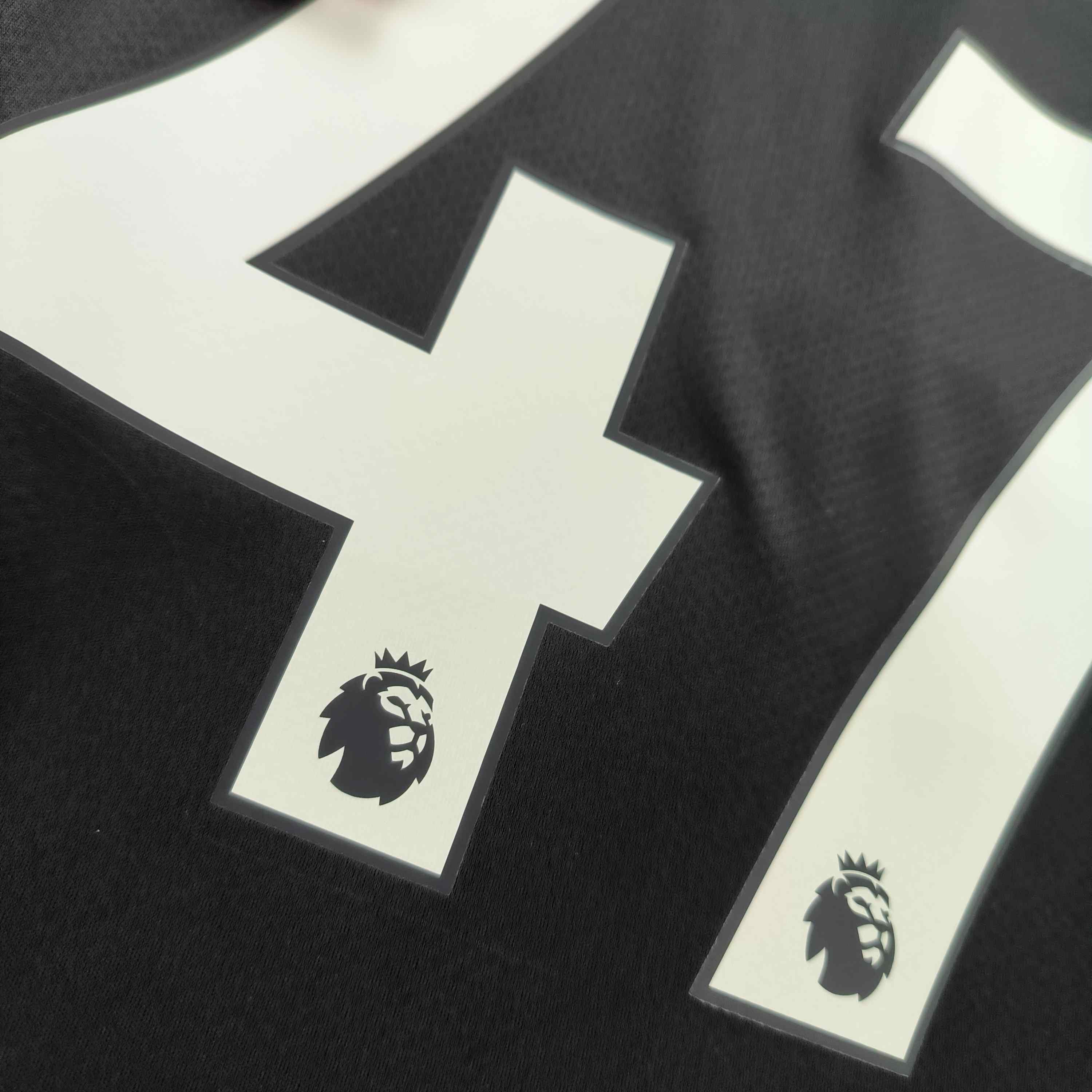 Puma Manchester City 19-20 Puma away Foden football jersey sz XS Size US XS / EU 42 / 0 - 9 Thumbnail