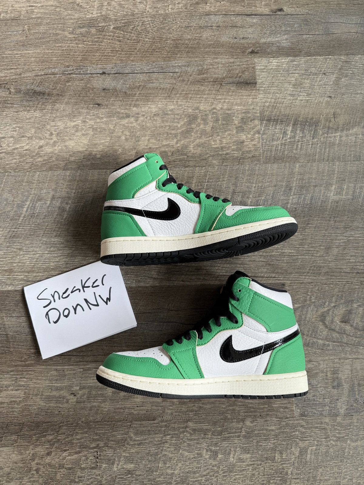 Jordan Brand Jordan 1 High Lucky Green (Women’s) Size US 7.5 / IT 37.5 - 2 Thumbnail