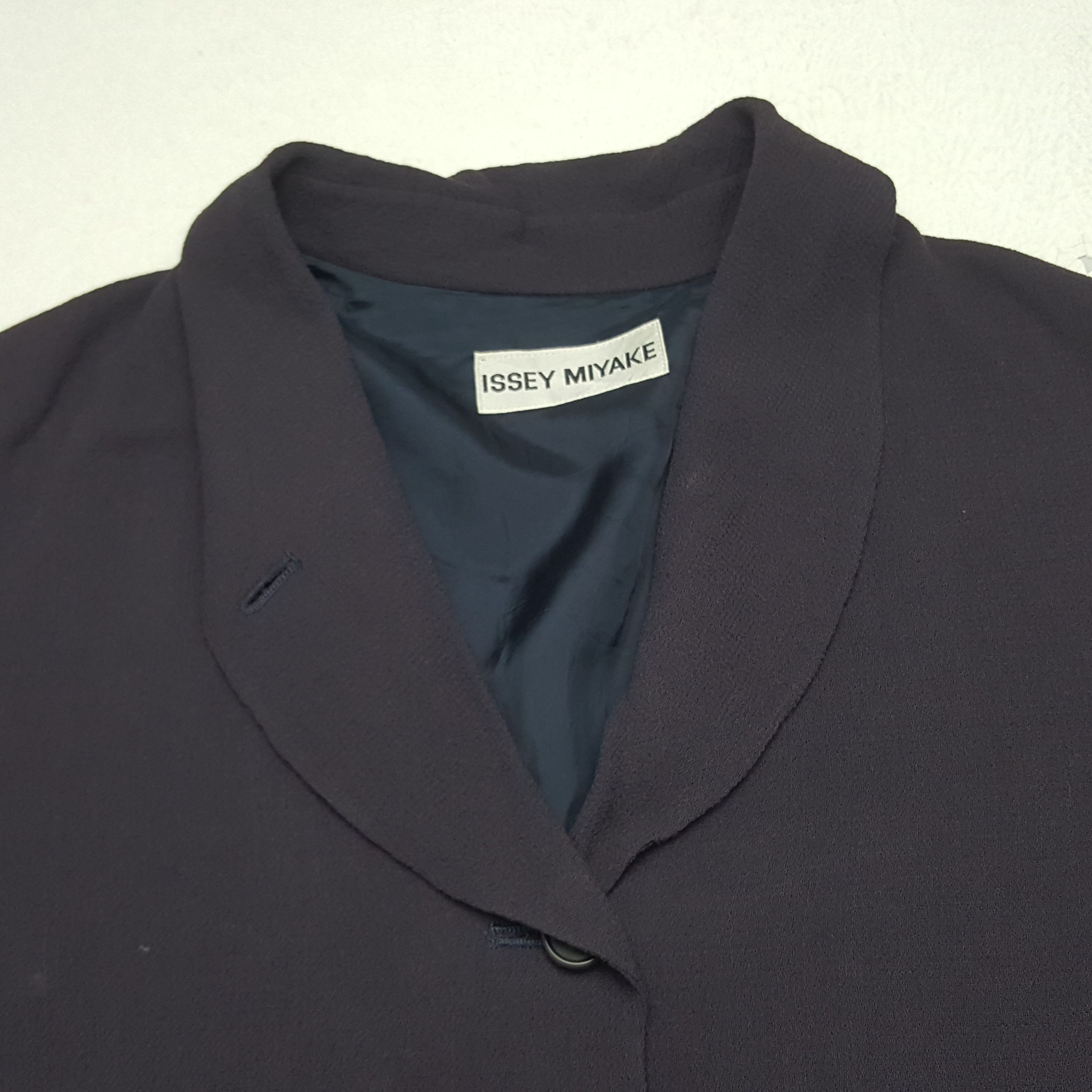 Issey Miyake × Japanese Brand × Vintage Vintage Issey Miyake Japanese Designer Coat Jacket Size US L / EU 52-54 / 3 - 4 Thumbnail