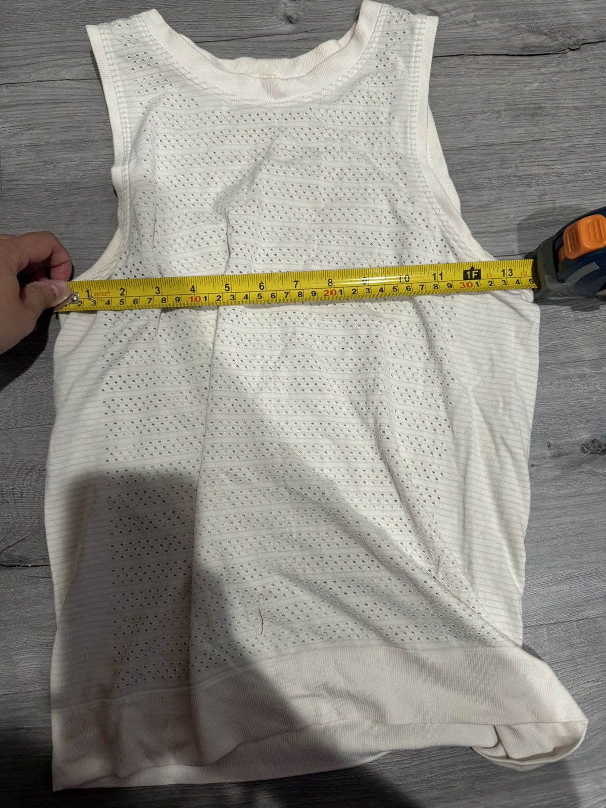 Lululemon Lululemon Off White Tank Top Racerback Size M / US 6-8 / IT 42-44 - 6 Thumbnail